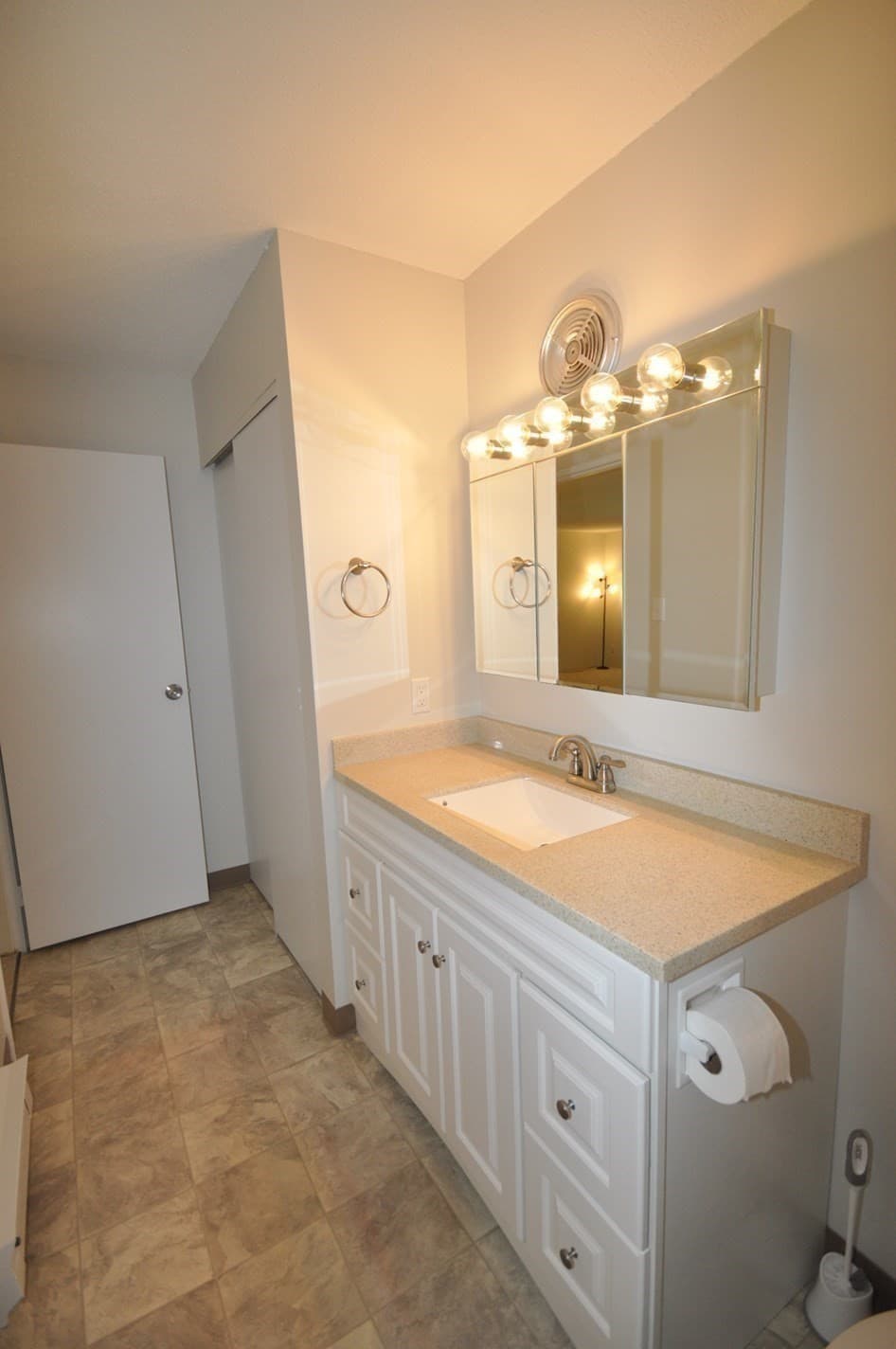 Condominium at 49 Village Brook Lane # 6, Natick MA 01760, Natick, photo 14 of 32