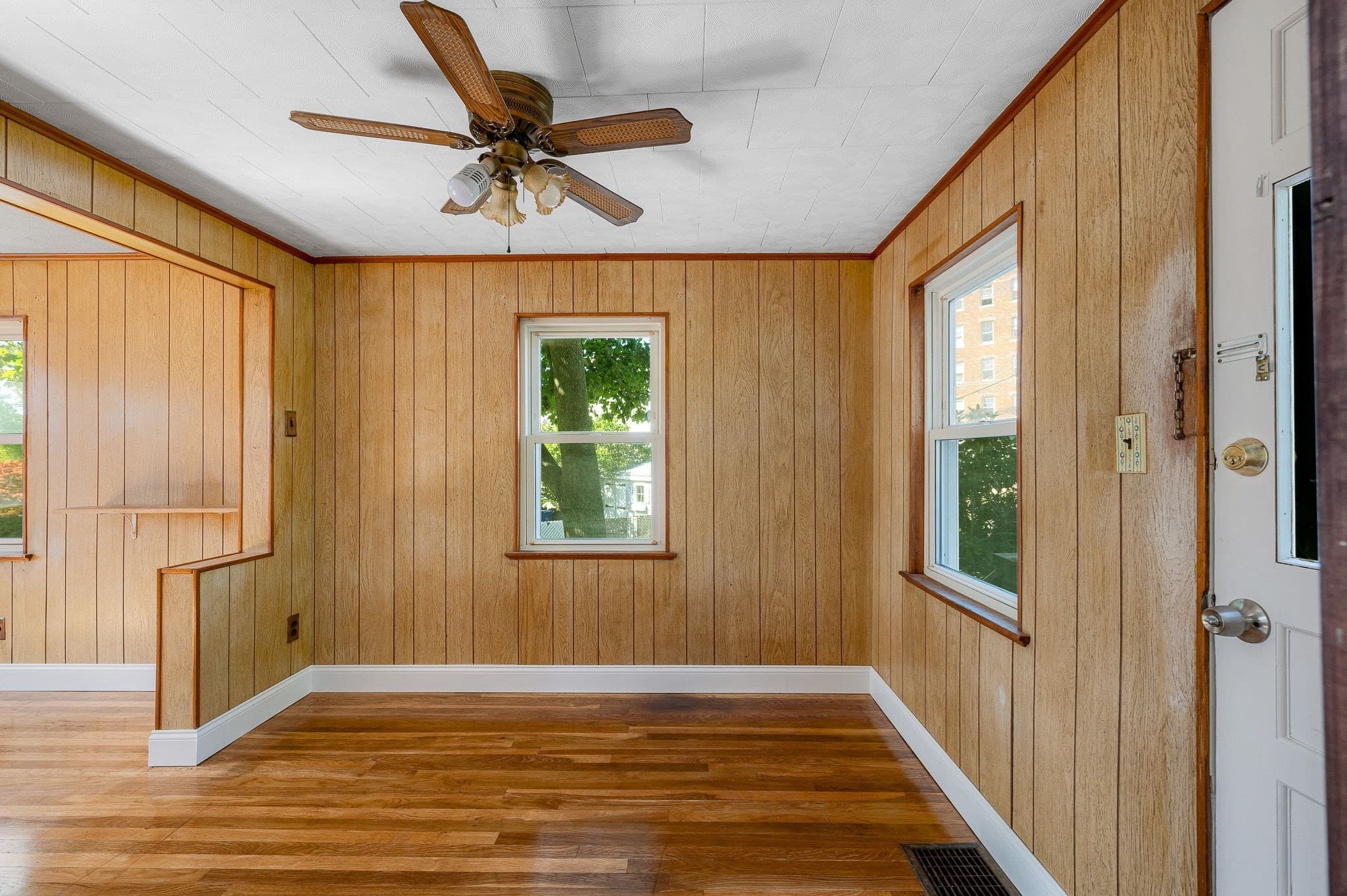 Single Family Residence at 15 Regent Rd, Malden MA 02148, Malden, photo 7 of 30