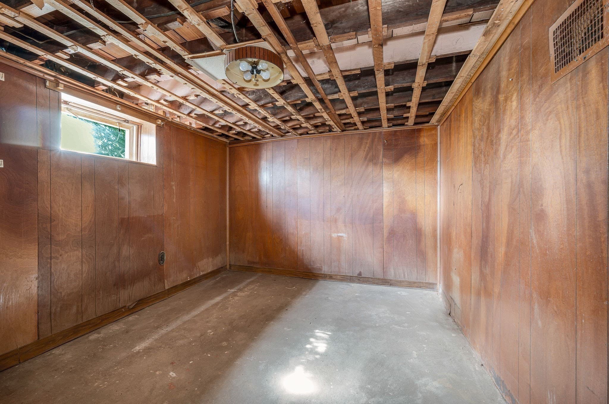 Single Family Residence at 15 Regent Rd, Malden MA 02148, Malden, photo 29 of 30