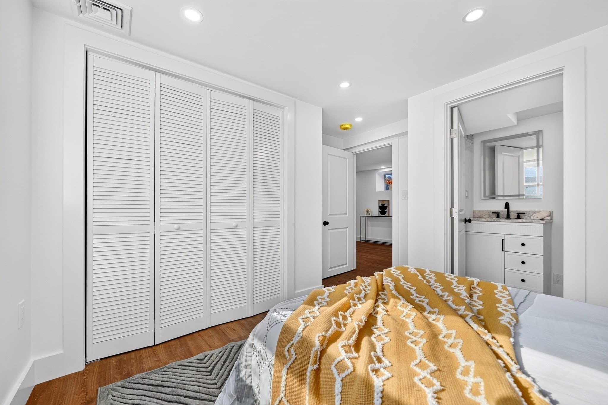 Condominium at 46 Walden St # 46, Cambridge MA 02140, Cambridge, photo 20 of 29