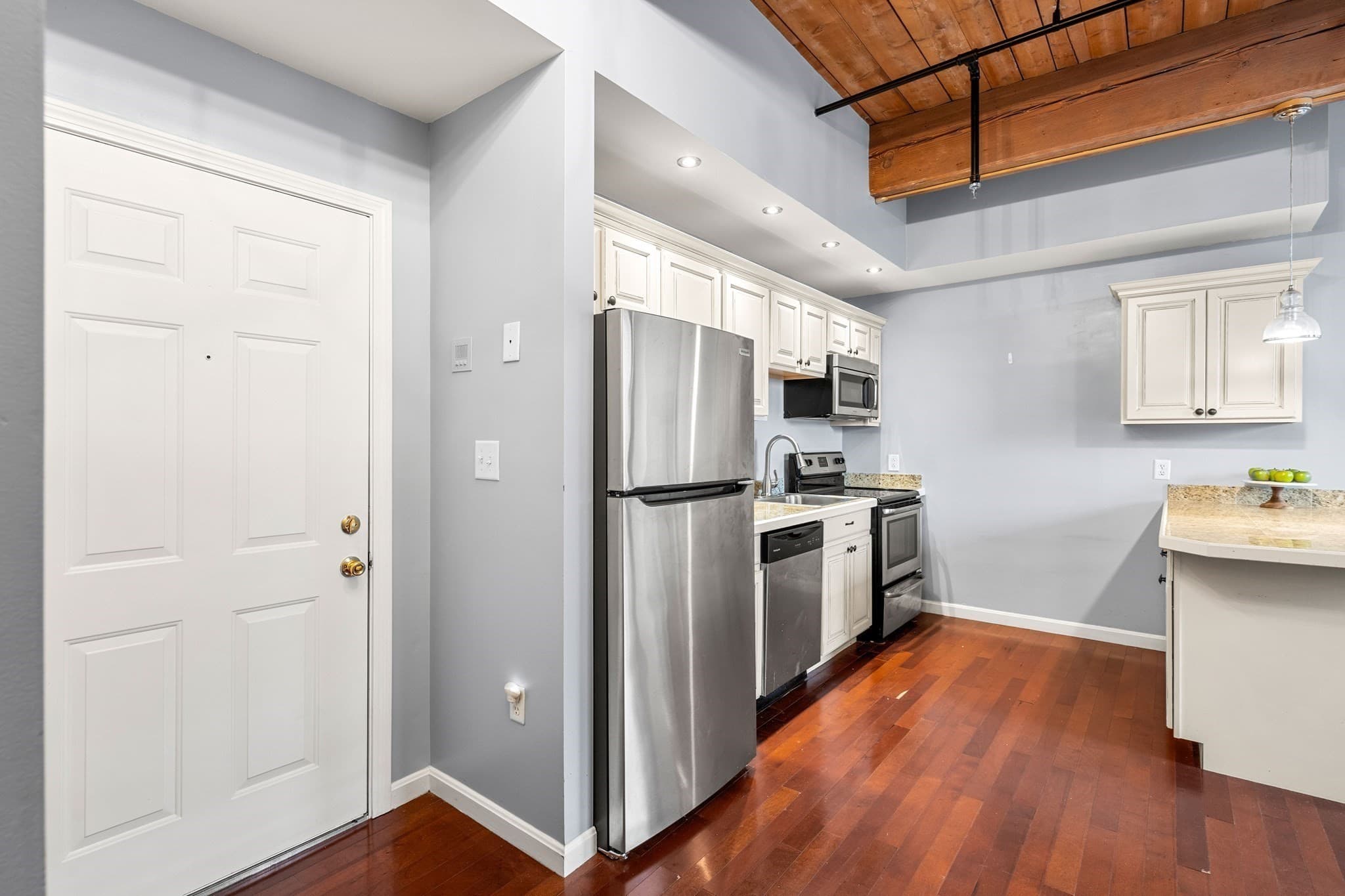 Condominium at 21 Wingate # 402, Haverhill MA 01810, Haverhill, photo 4 of 40