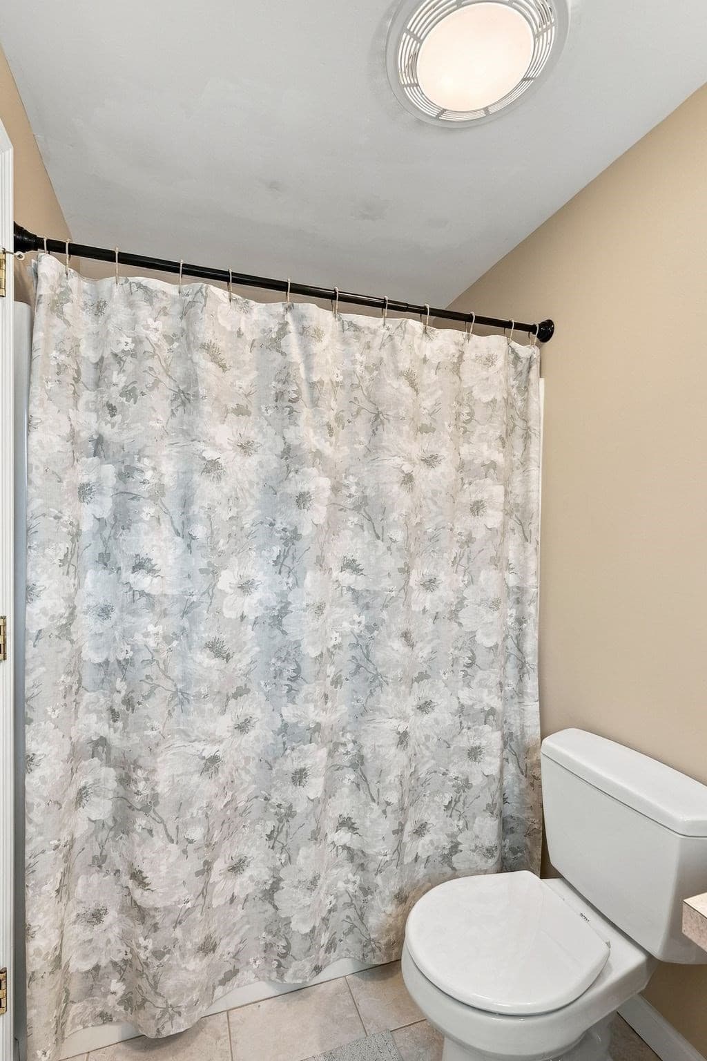 Condominium at 117 Ingell St # B, Taunton MA 02780, Taunton, photo 23 of 40