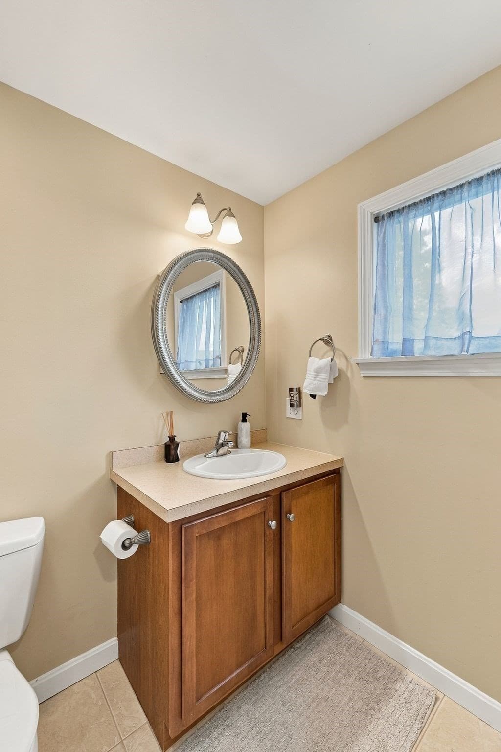 Condominium at 117 Ingell St # B, Taunton MA 02780, Taunton, photo 22 of 40