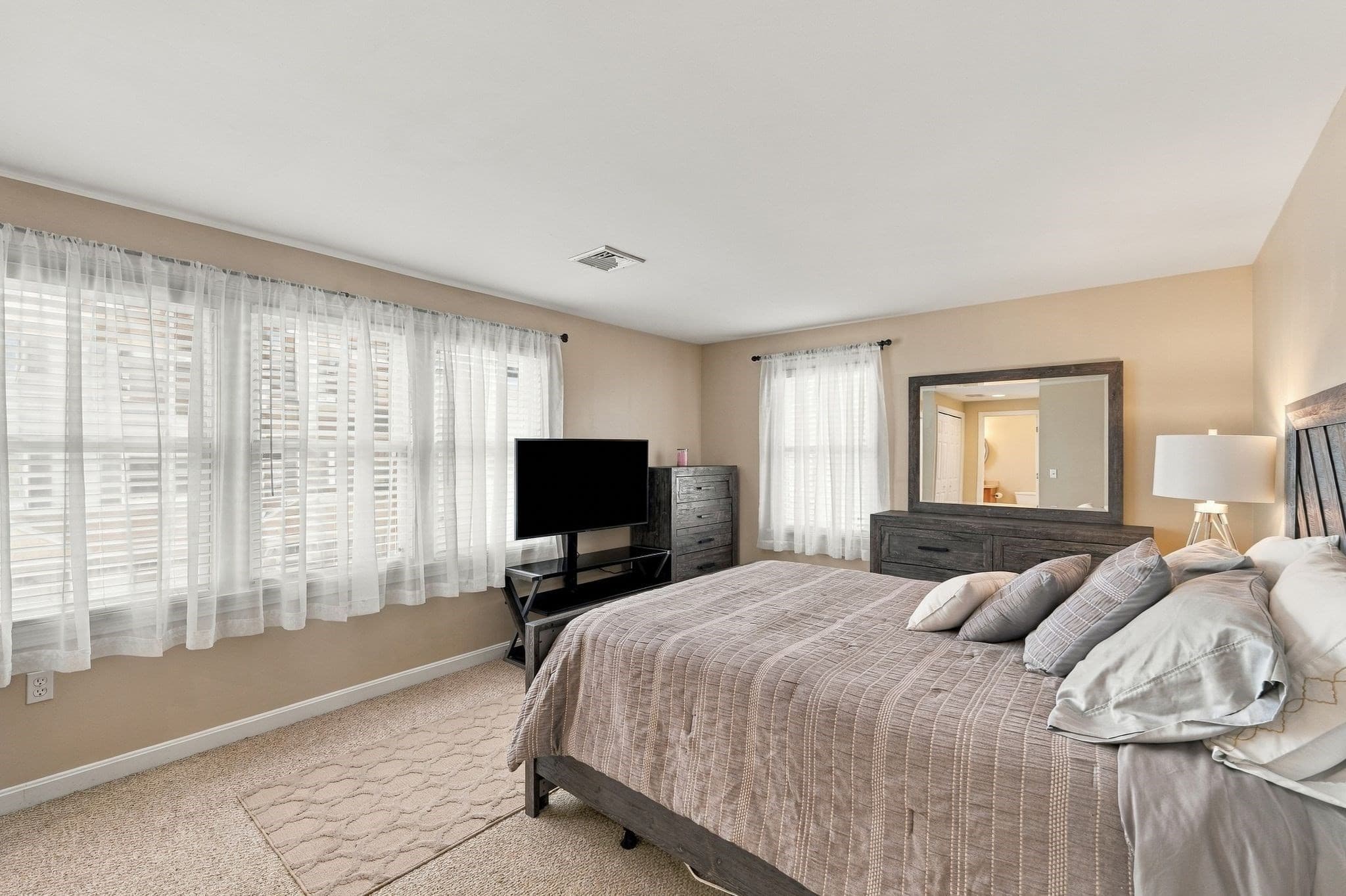 Condominium at 117 Ingell St # B, Taunton MA 02780, Taunton, photo 20 of 40