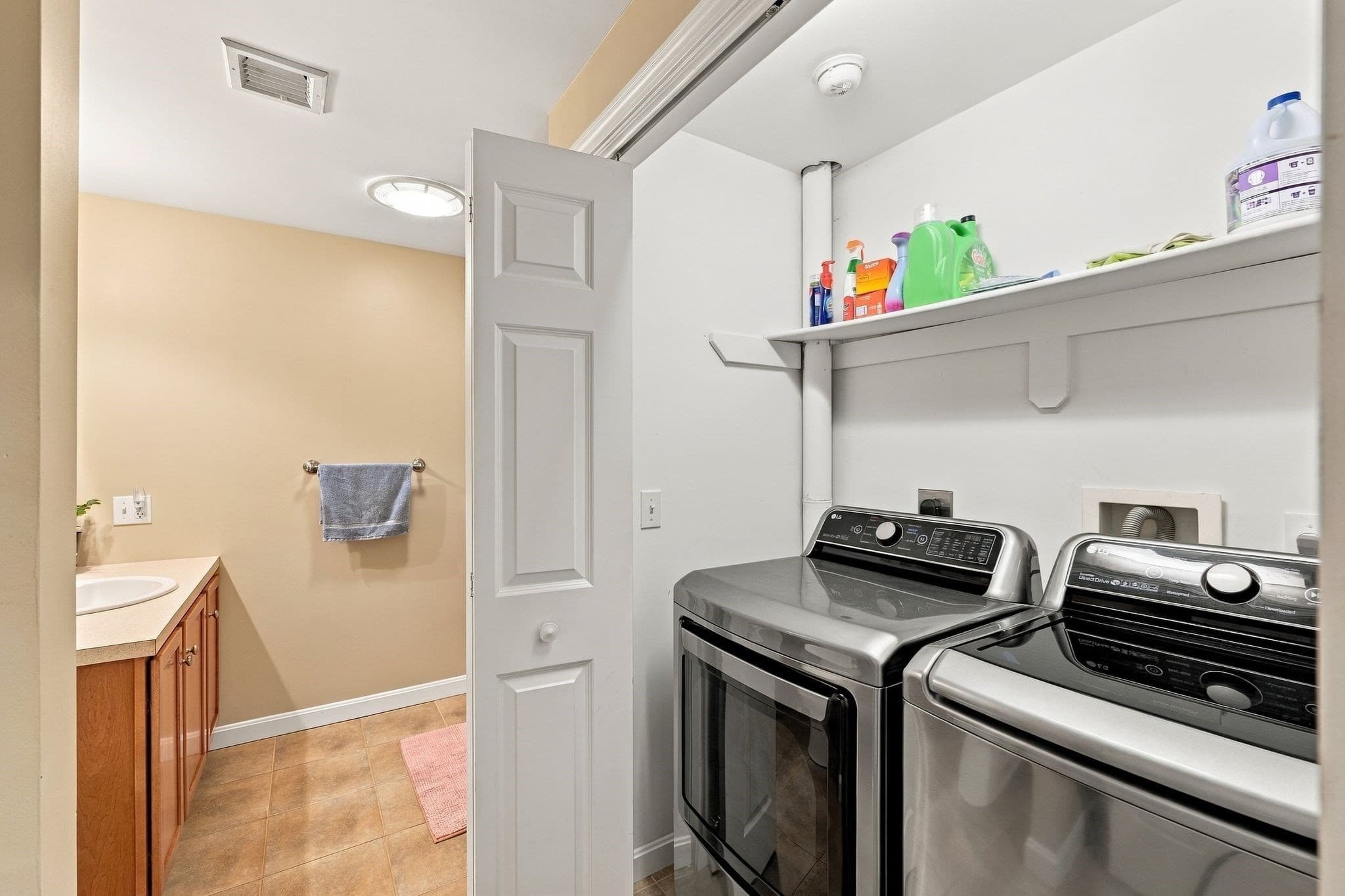 Condominium at 117 Ingell St # B, Taunton MA 02780, Taunton, photo 30 of 40