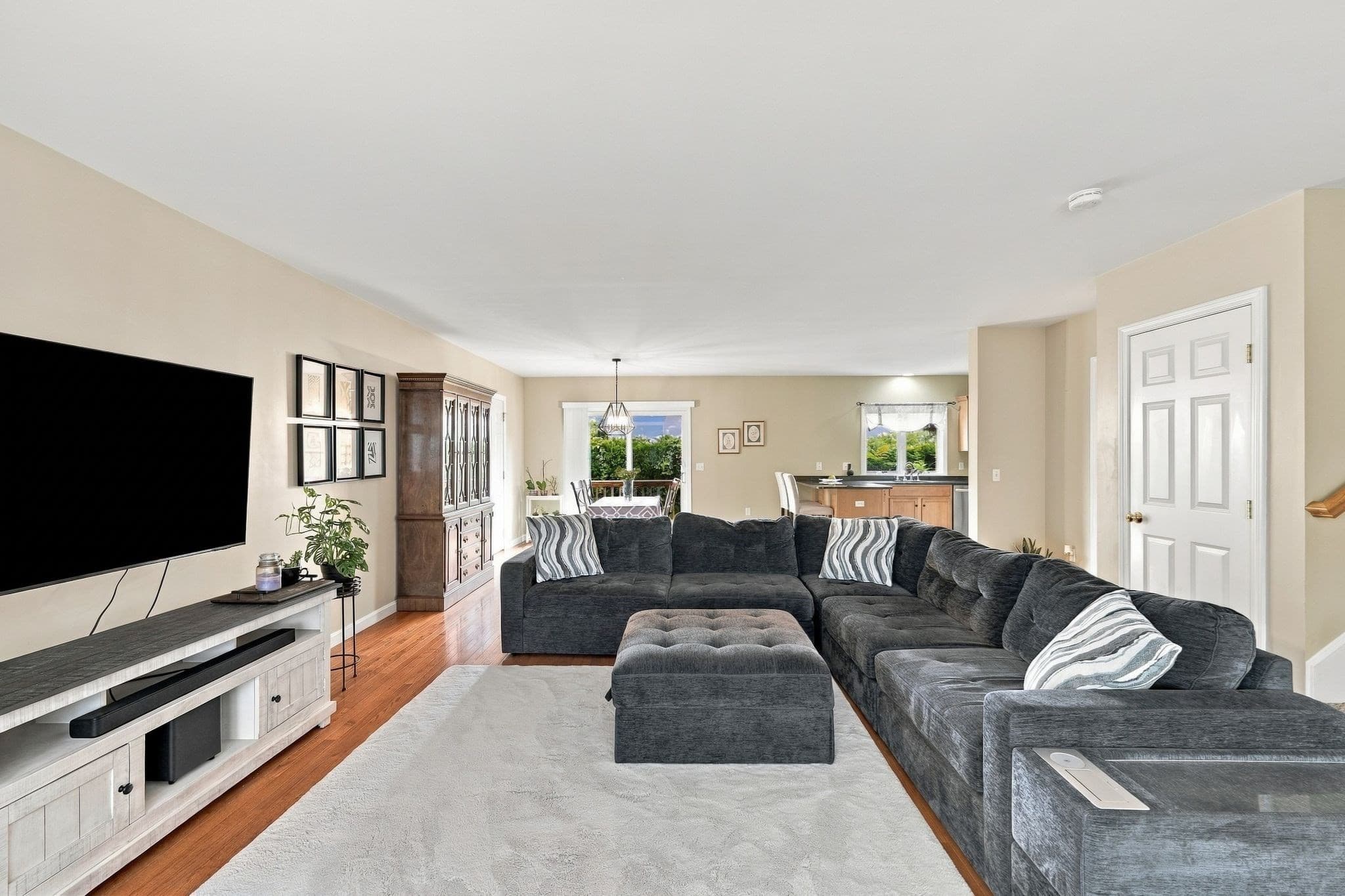 Condominium at 117 Ingell St # B, Taunton MA 02780, Taunton, photo 8 of 40
