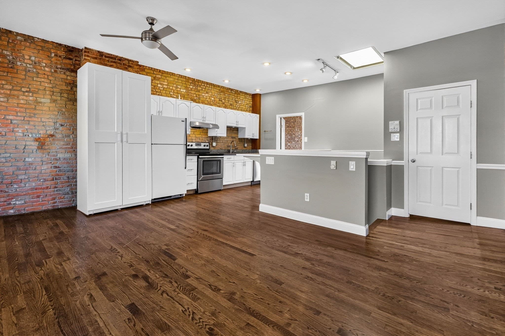 Condominium at 11 Medford St # 3, Chelsea MA 02150, Chelsea, photo 4 of 18