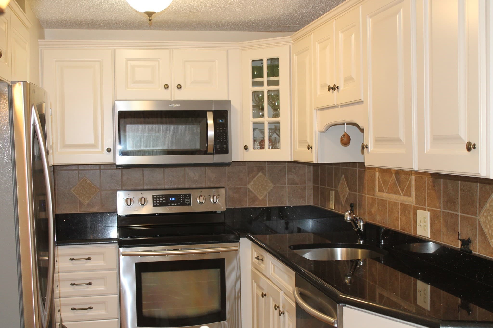 Condominium at 402 Twin Lakes Dr # 402, Halifax MA 02338, Halifax, photo 5 of 34