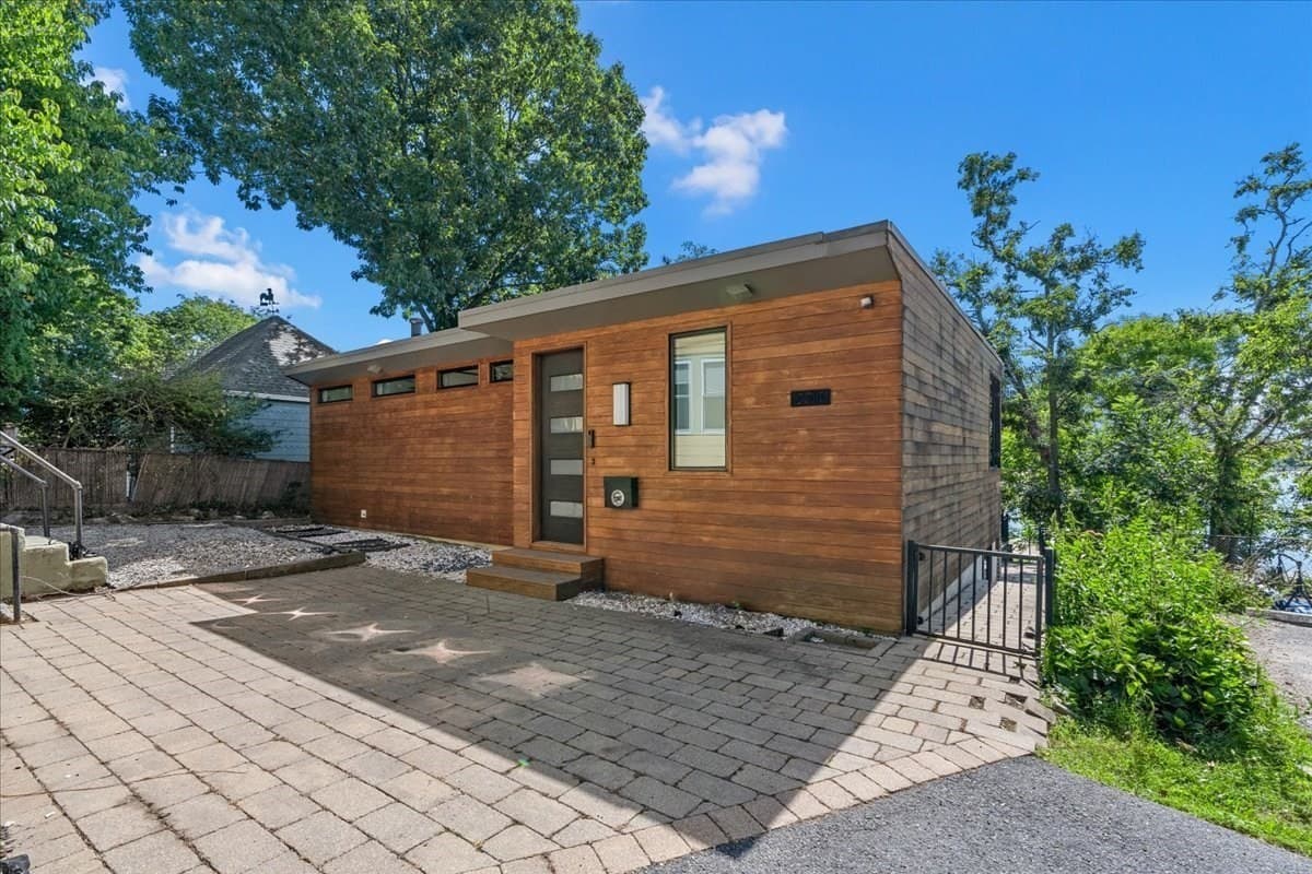 201R Savin Hill Avenue, Boston MA 02125