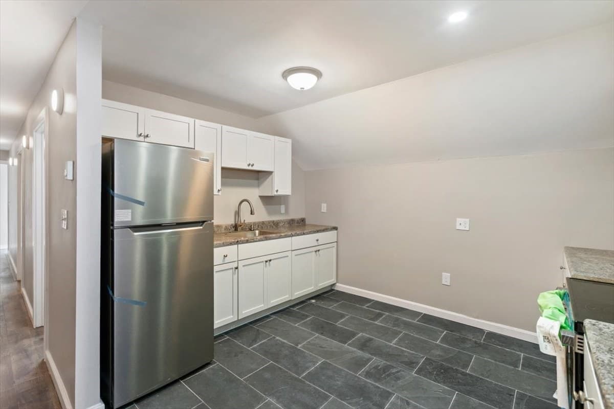 Multi Family at 33 Garfield St, Lawrence MA 01843, Lawrence, photo 2 of 22