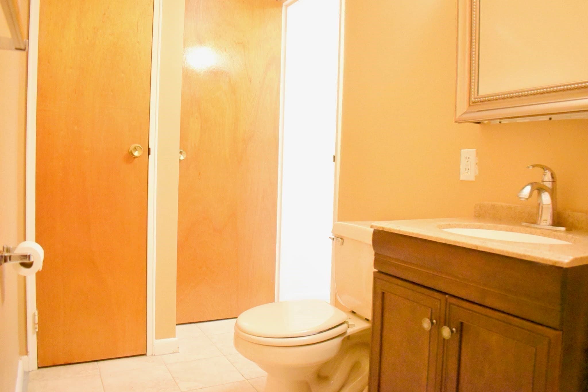 Condominium at 100 Grand View Avenue # 10C, Quincy MA 02170, Quincy, photo 13 of 16