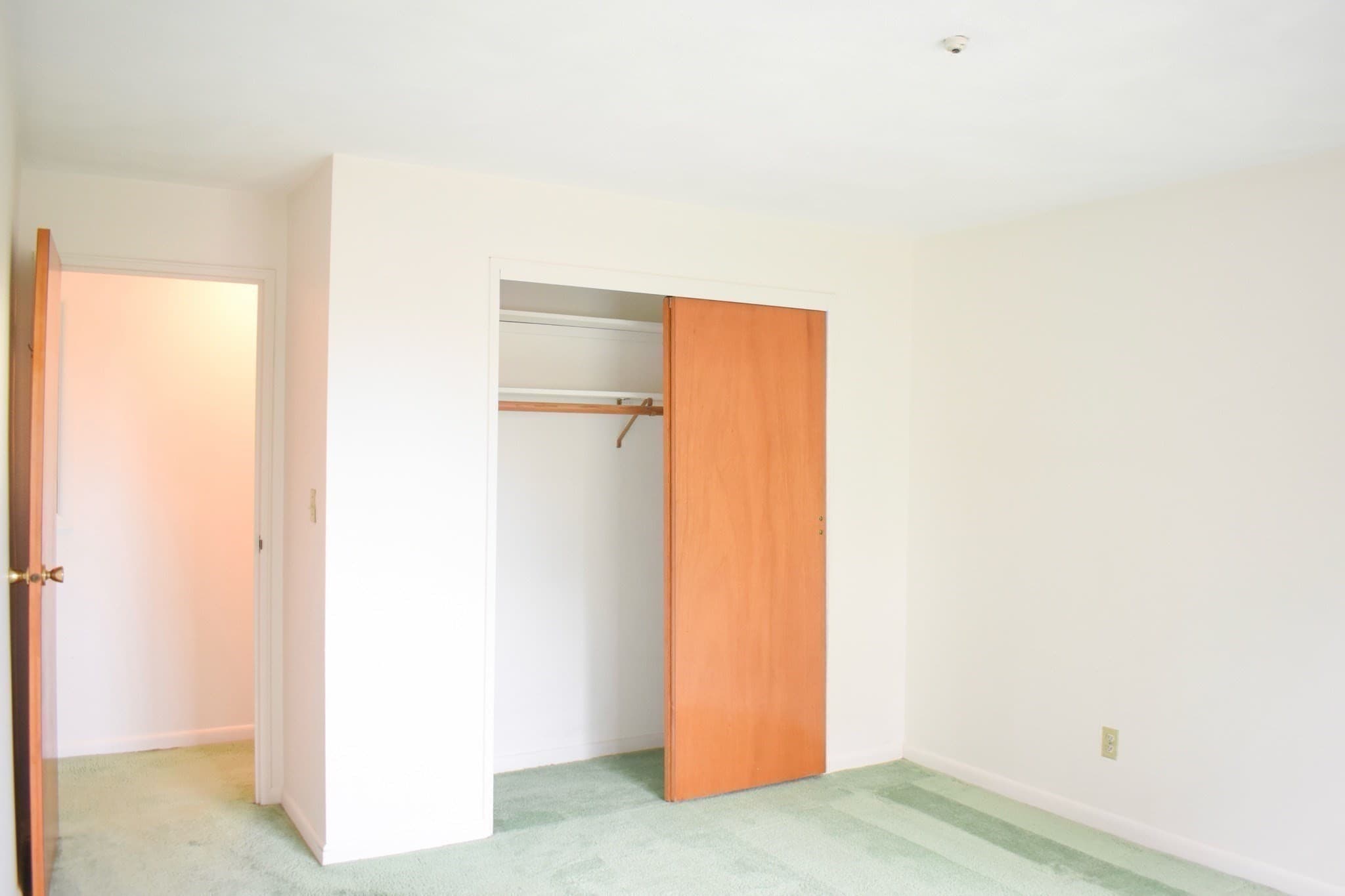 Condominium at 100 Grand View Avenue # 10C, Quincy MA 02170, Quincy, photo 9 of 16