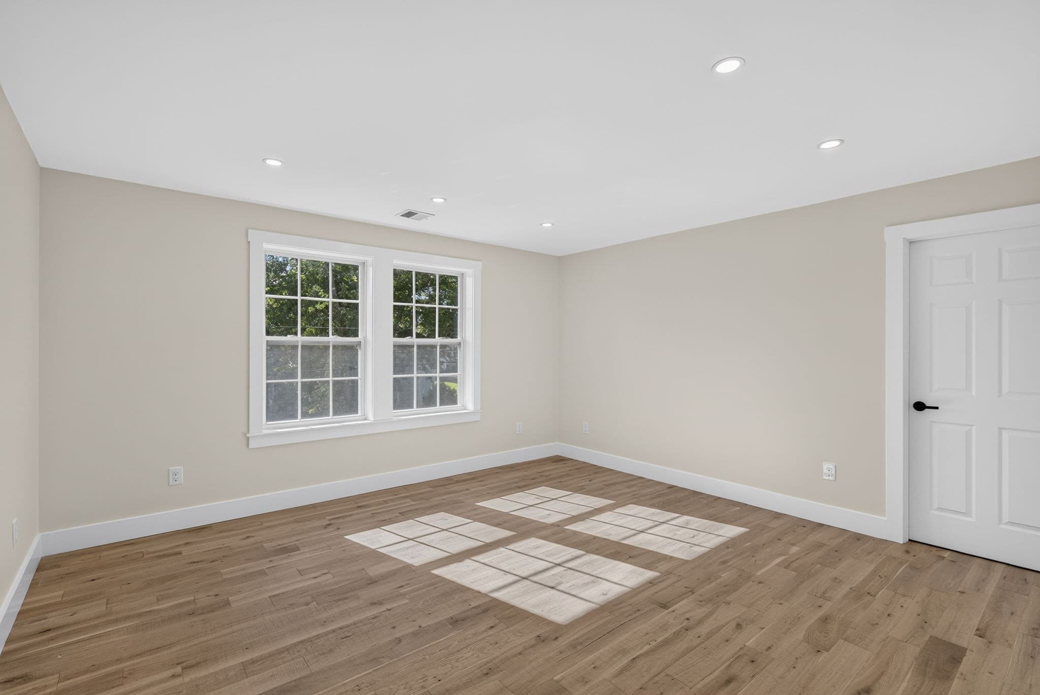 Single Family Residence at 11 Lorenzo Street, Worcester MA 01604, Worcester, photo 17 of 35