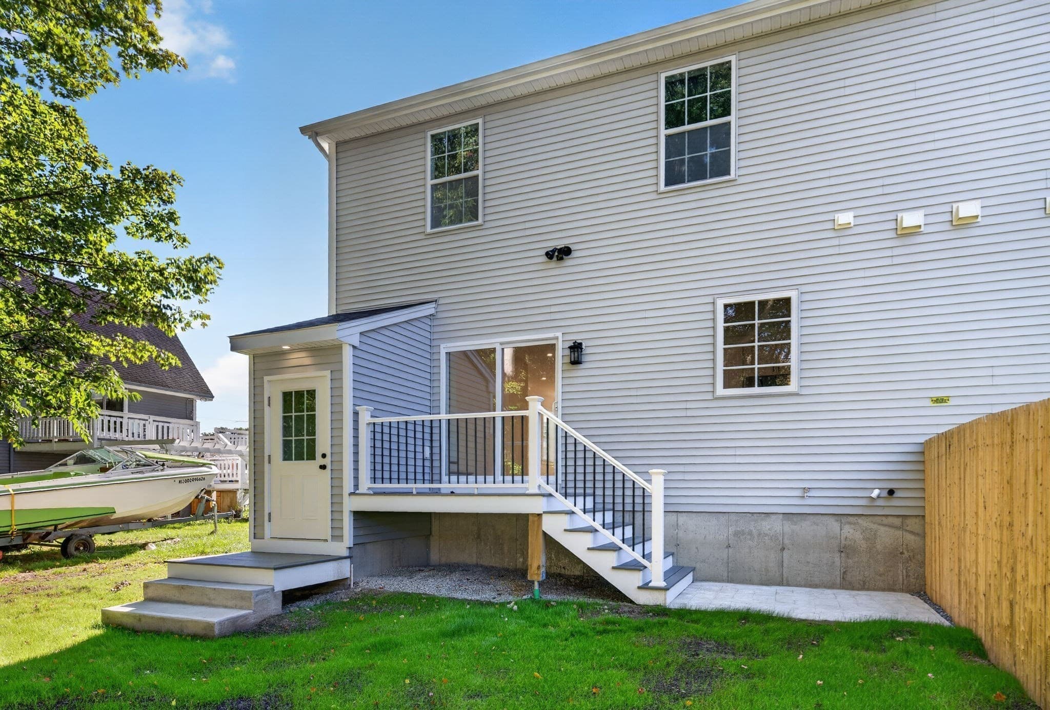Single Family Residence at 11 Lorenzo Street, Worcester MA 01604, Worcester, photo 31 of 35