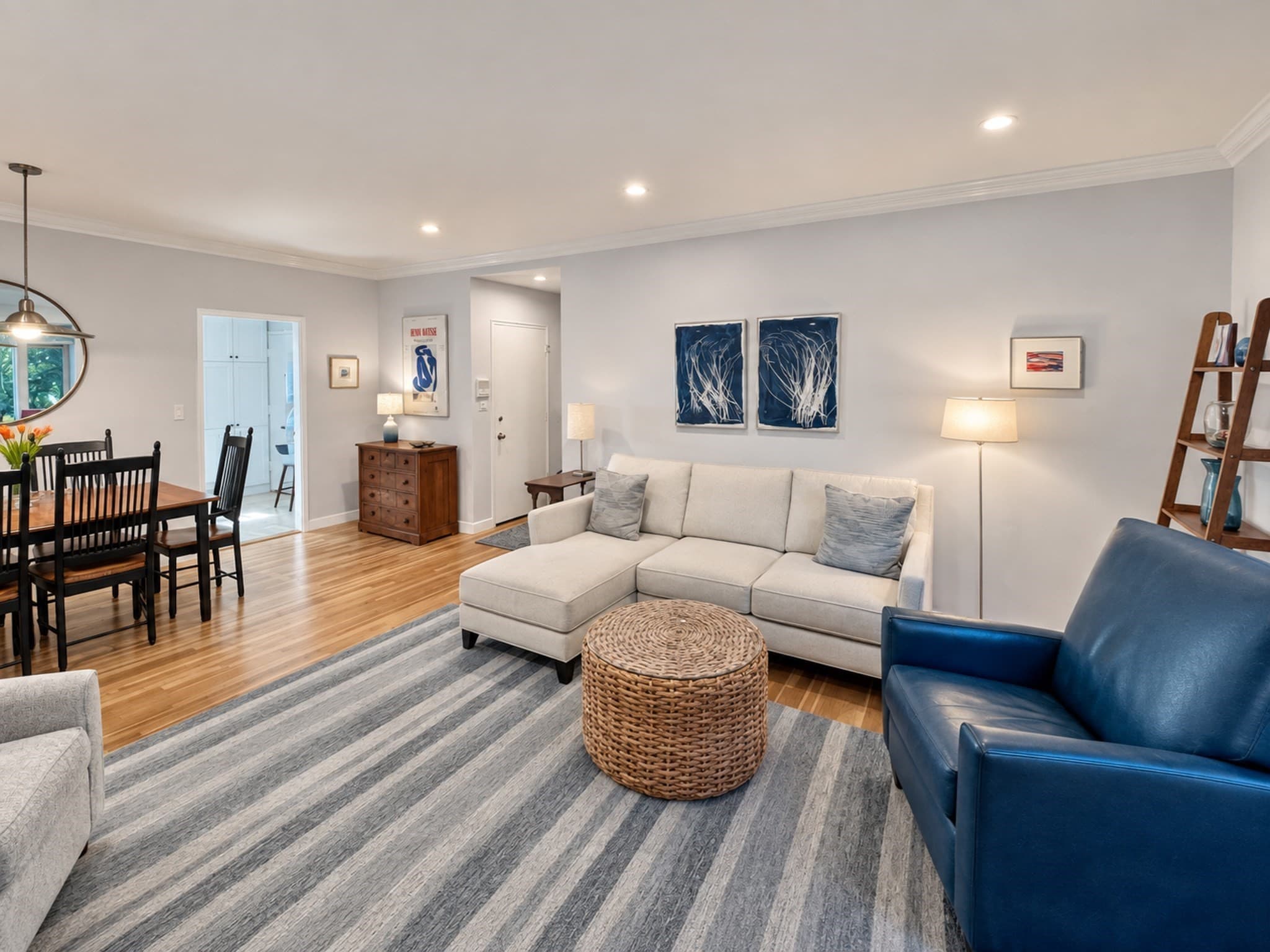 86 Griggs Rd # 14, Brookline MA 02446