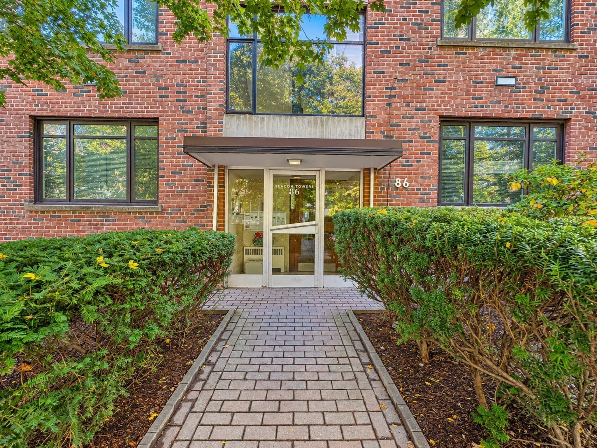 Condominium at 86 Griggs Rd # 14, Brookline MA 02446, Brookline, photo 28 of 30