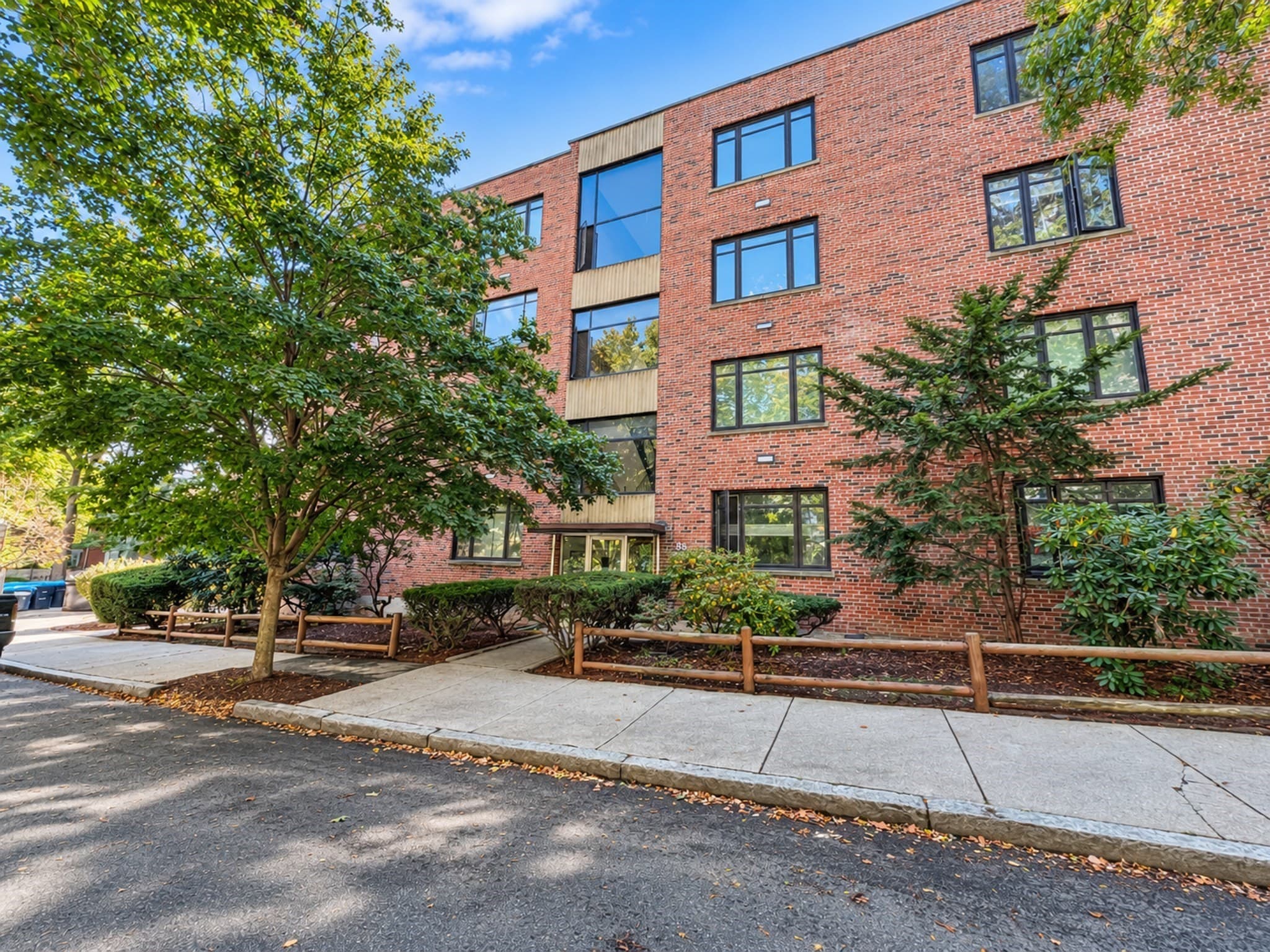 Condominium at 86 Griggs Rd # 14, Brookline MA 02446, Brookline, photo 29 of 30