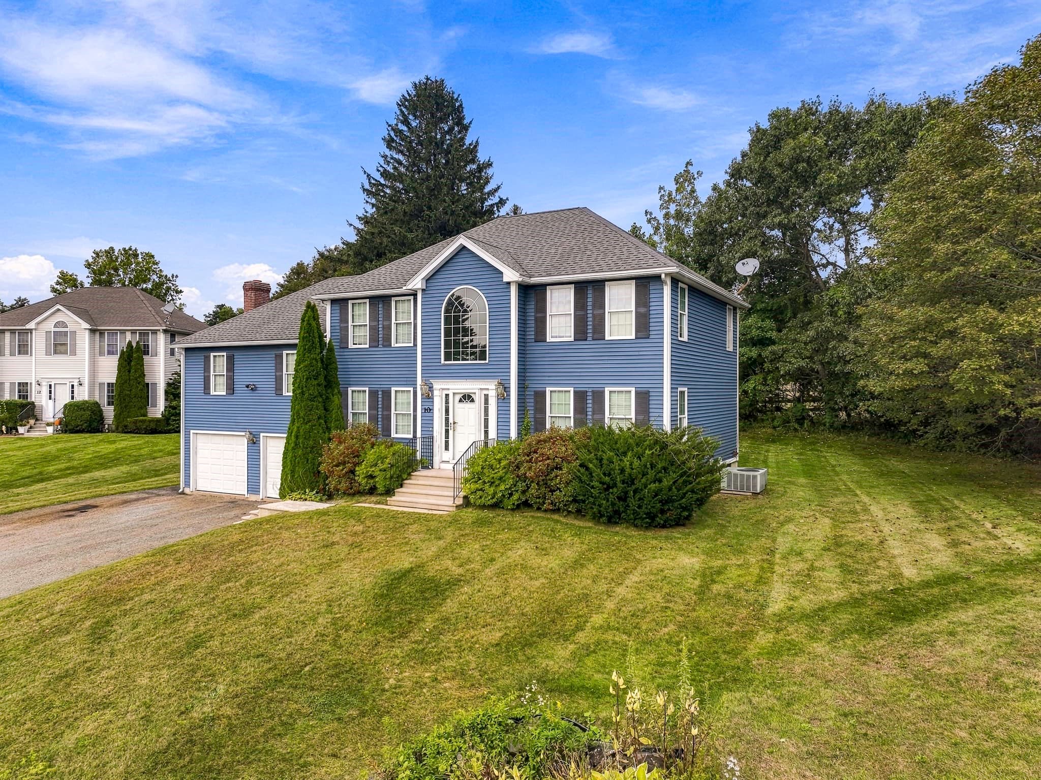 Single Family Residence at 10 Jonathan Cir, Rutland MA 01543, Rutland, photo 2 of 42