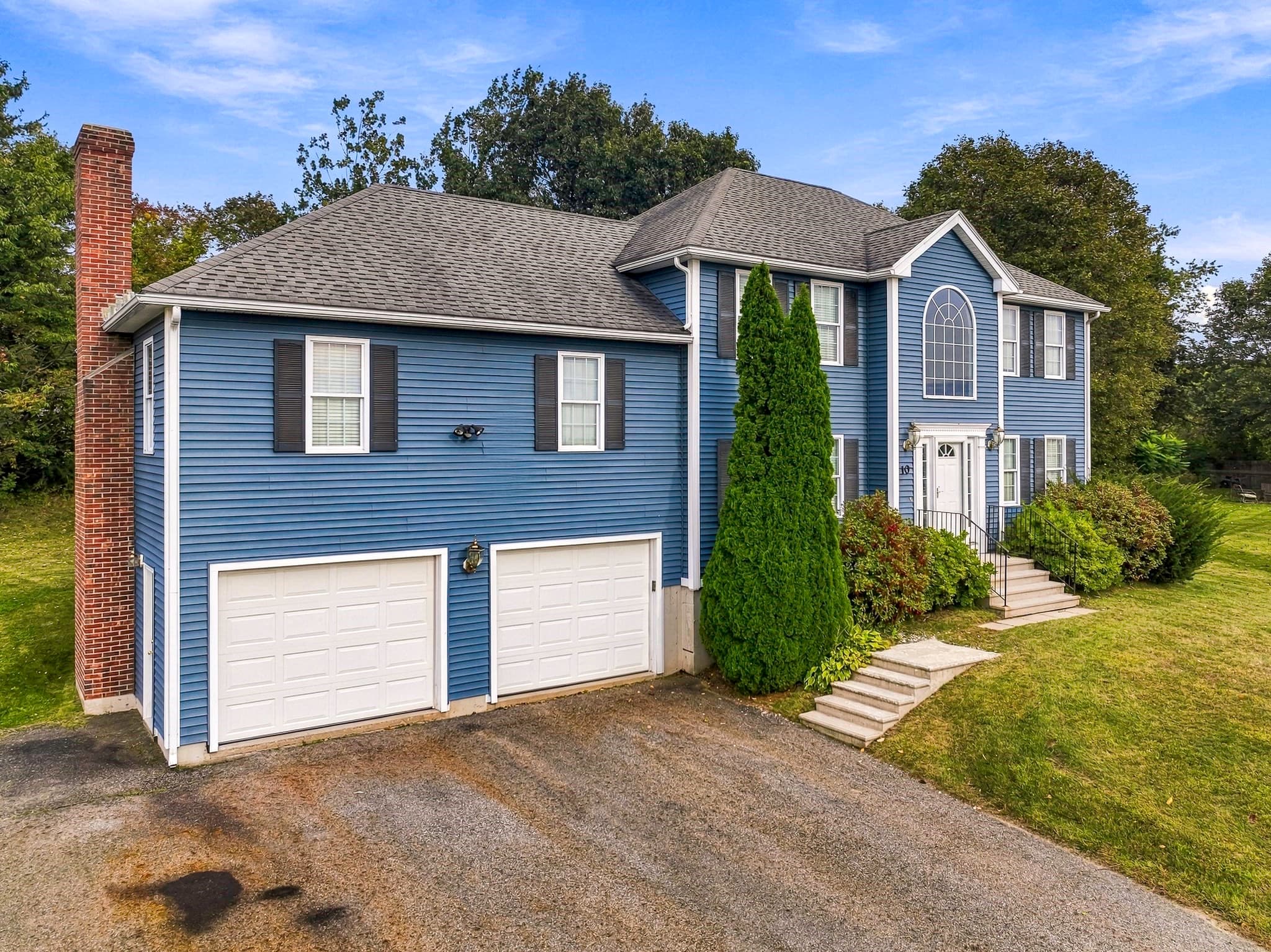 Single Family Residence at 10 Jonathan Cir, Rutland MA 01543, Rutland, photo 6 of 42