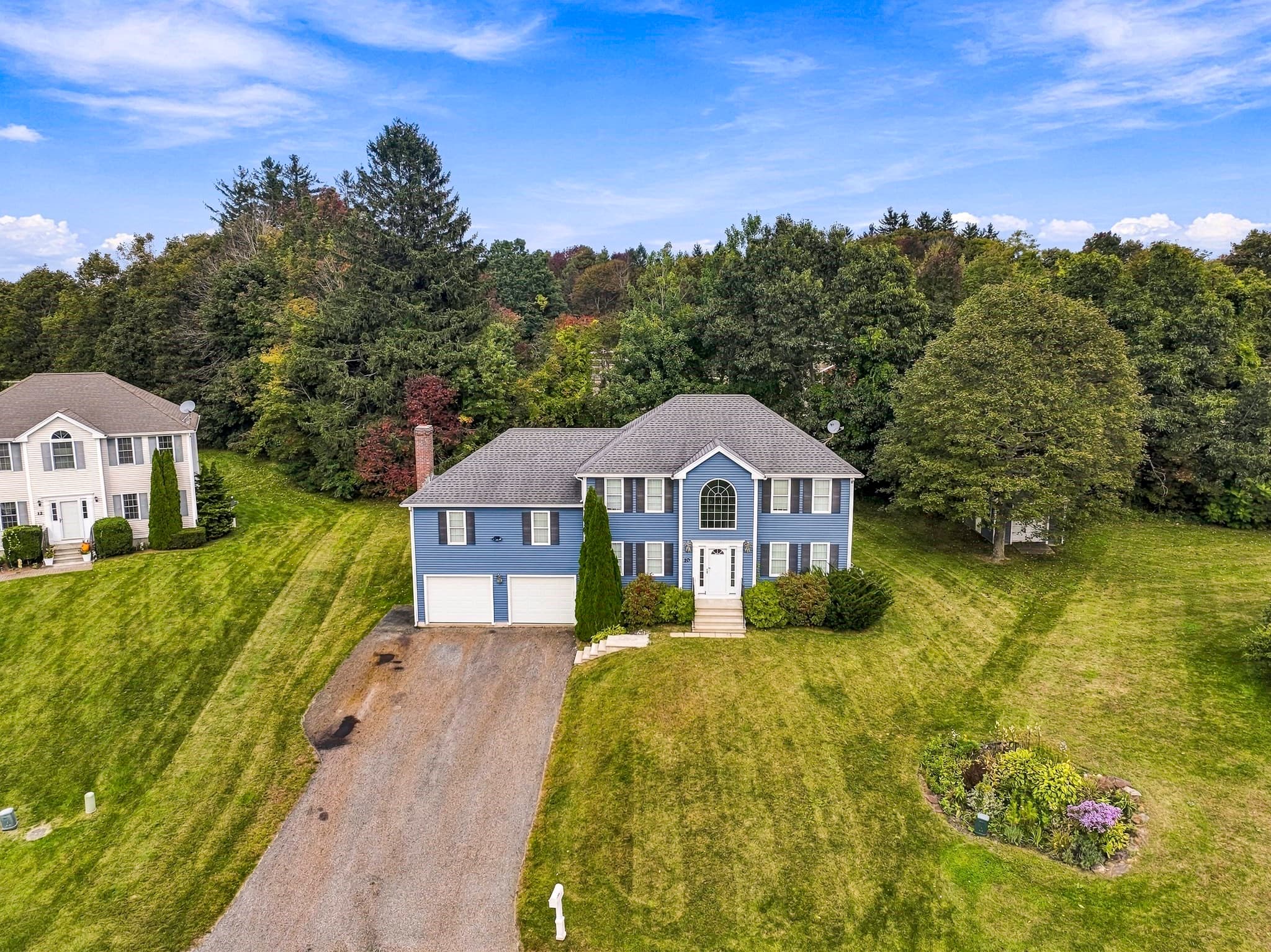 Single Family Residence at 10 Jonathan Cir, Rutland MA 01543, Rutland, photo 3 of 42
