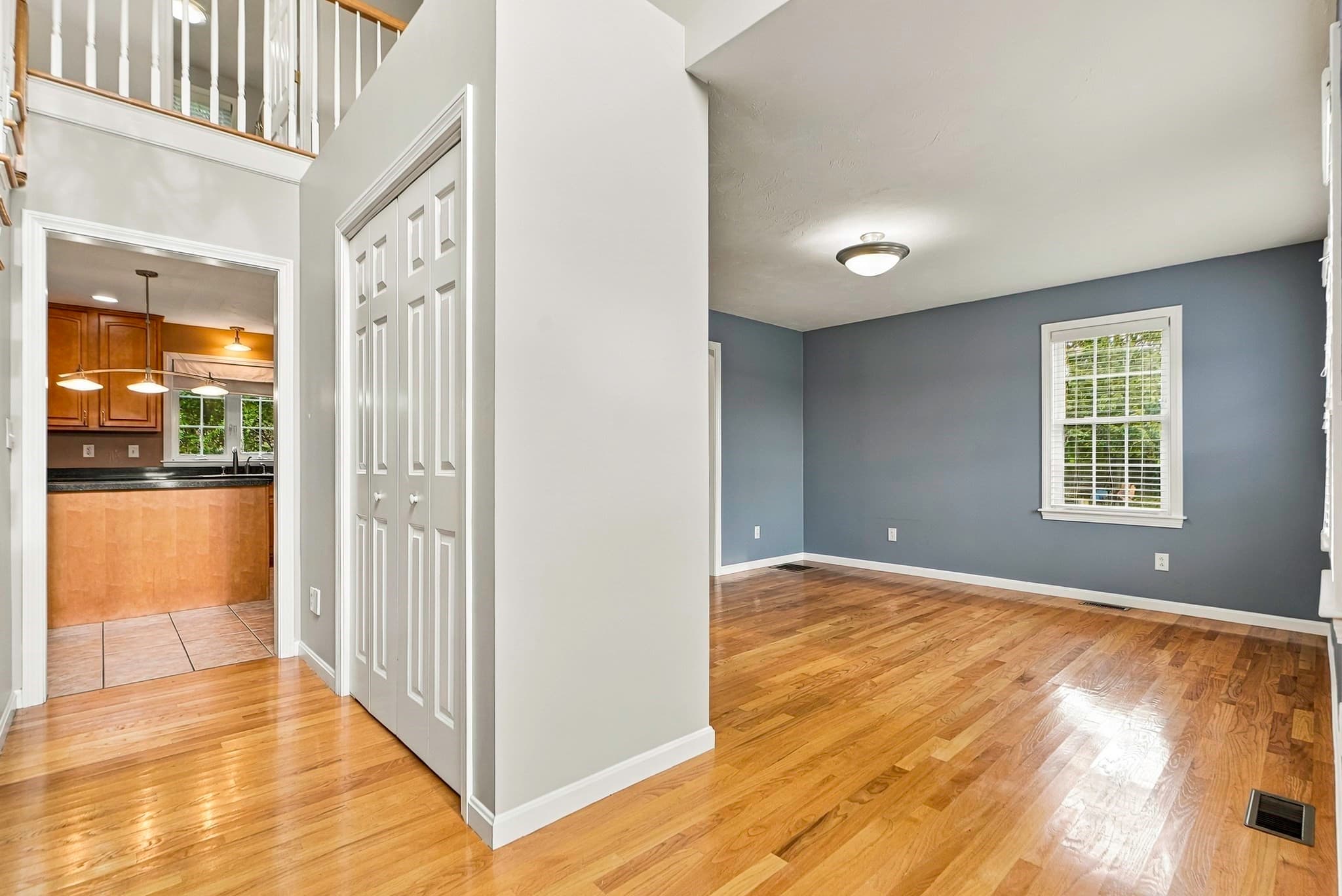 Single Family Residence at 10 Jonathan Cir, Rutland MA 01543, Rutland, photo 18 of 42