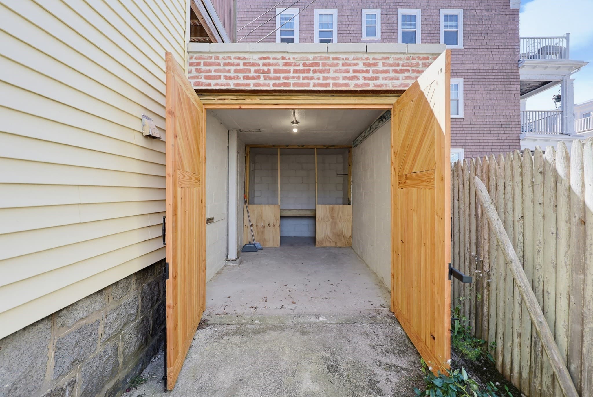 Condominium at 185 Savin Hill Ave # 2, Boston MA 02125, Boston, photo 25 of 25