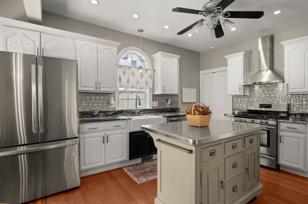 Single Family Residence at 15 Perry St., Danvers MA 01923, Danvers, photo 7 of 42