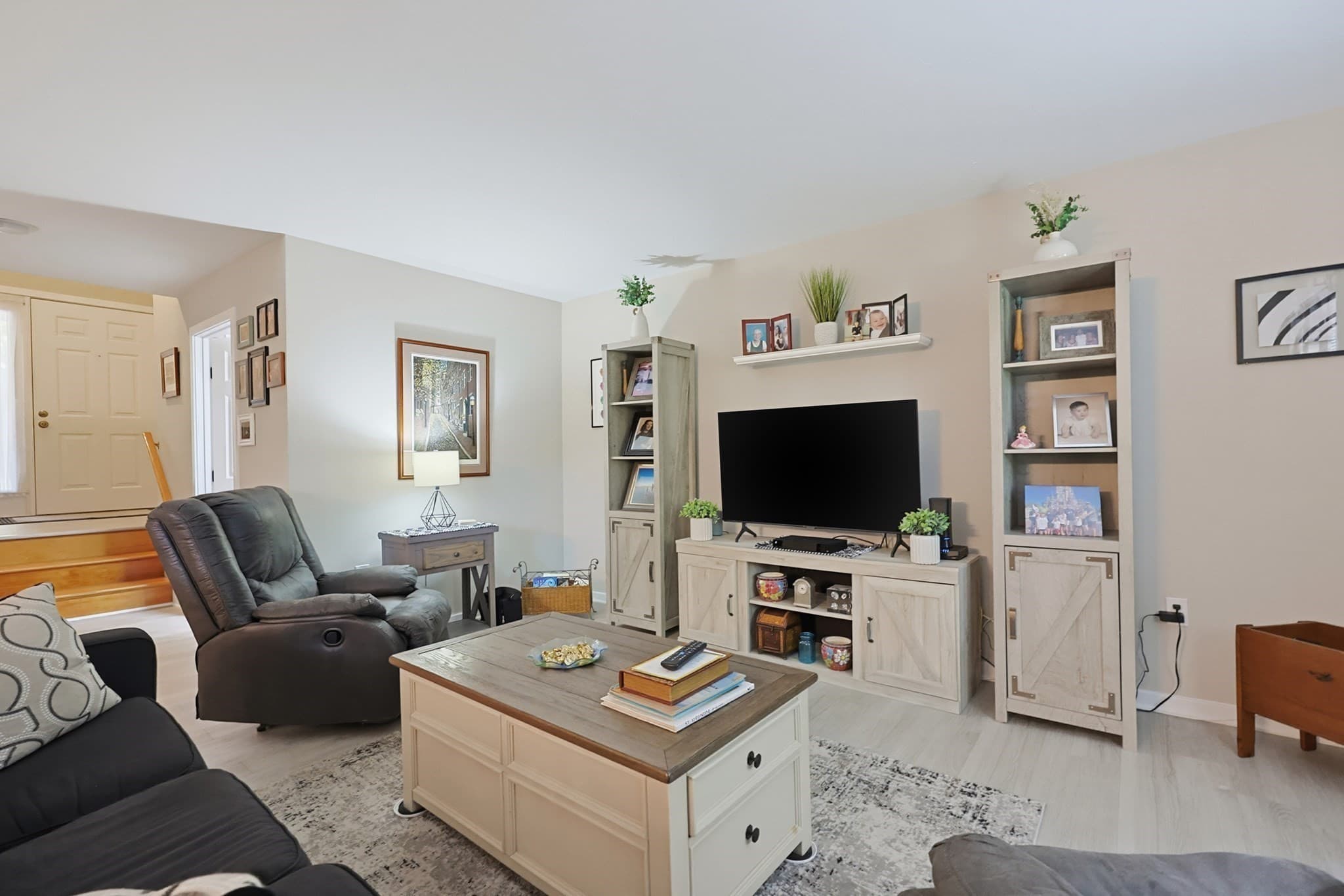 Condominium at 1 Victoria Drive # 2, Auburn MA 01501, Auburn, photo 17 of 41