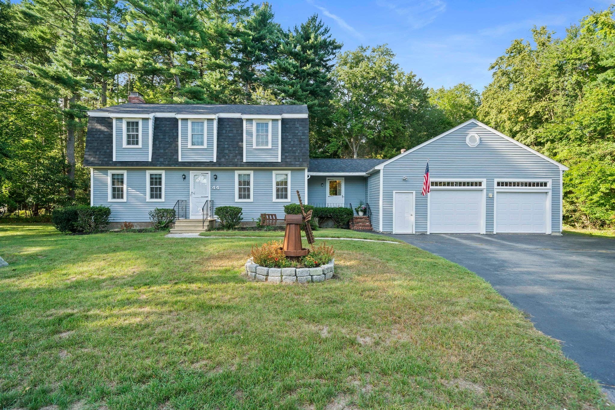 Single Family Residence at 44 Pine Island Rd, Hanover MA 02339, Hanover, photo 4 of 37