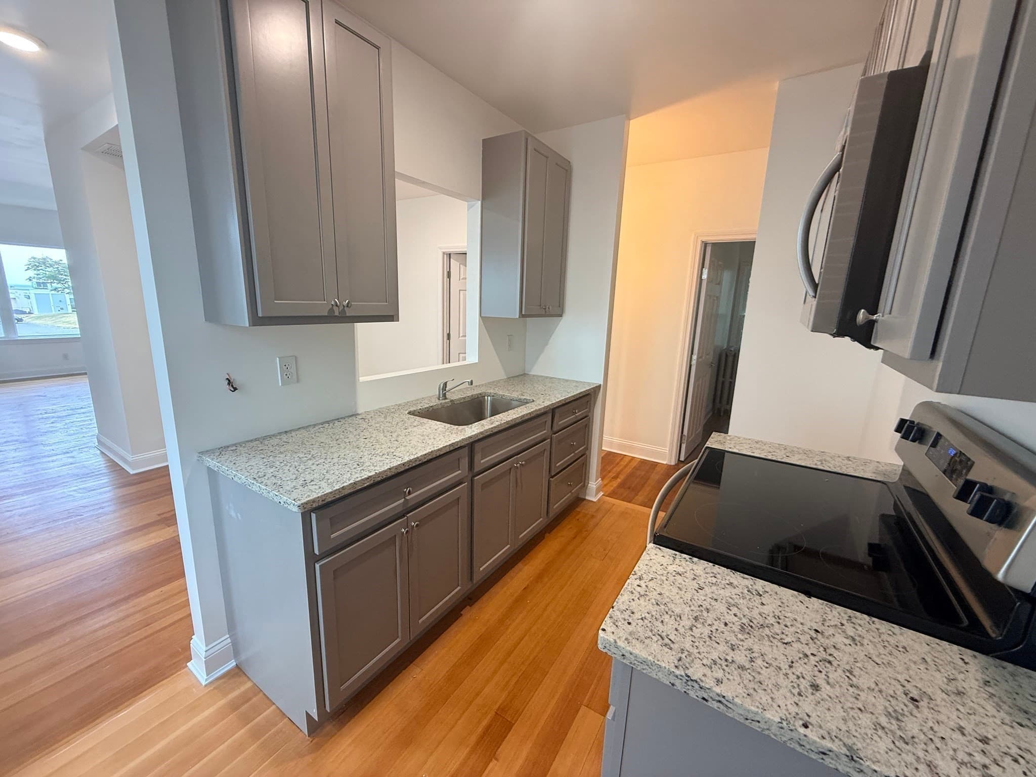 3 Family - 3 Units Up/Down at 48 Tuttle St, Fall River MA 02724, Fall River, photo 12 of 16