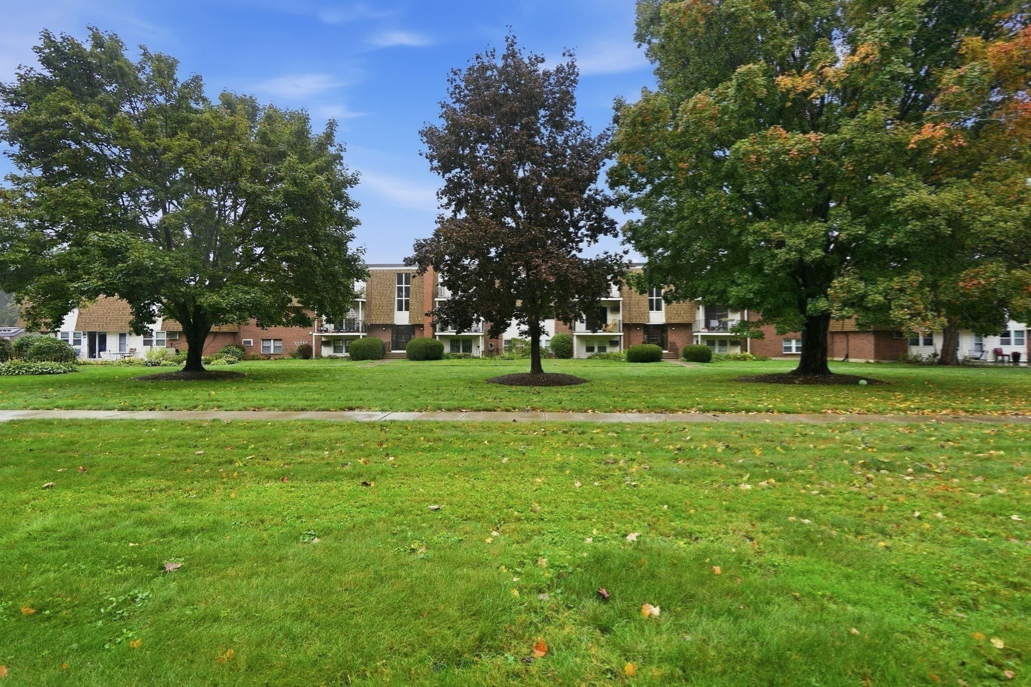 Condominium at 80 Damon Rd # 6308, Northampton MA 01060, Northampton, photo 38 of 42