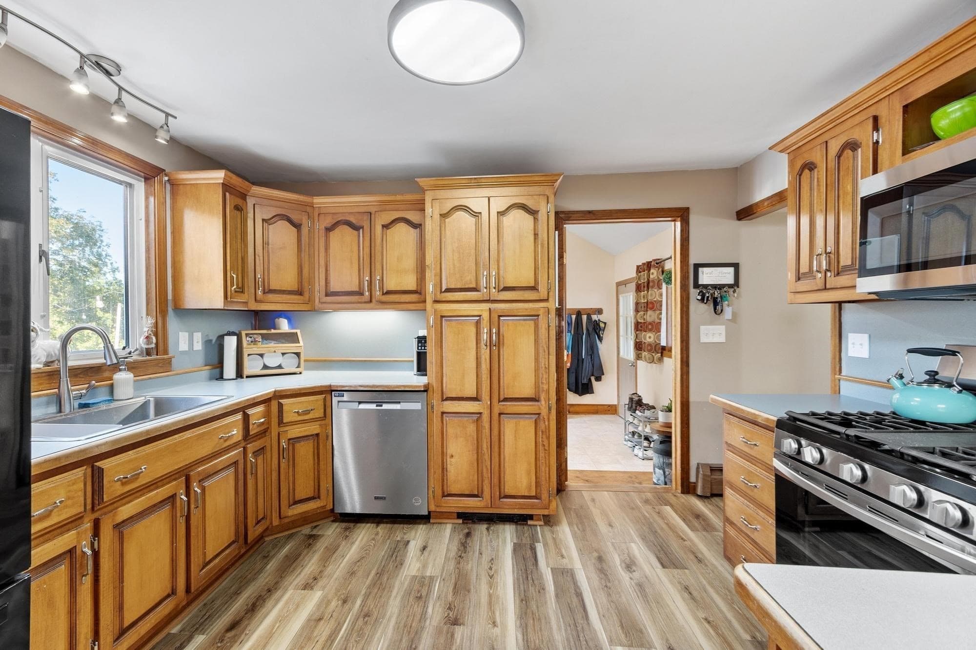 Single Family Residence at 26 Atlanta Street, Haverhill MA 01830, Haverhill, photo 13 of 42