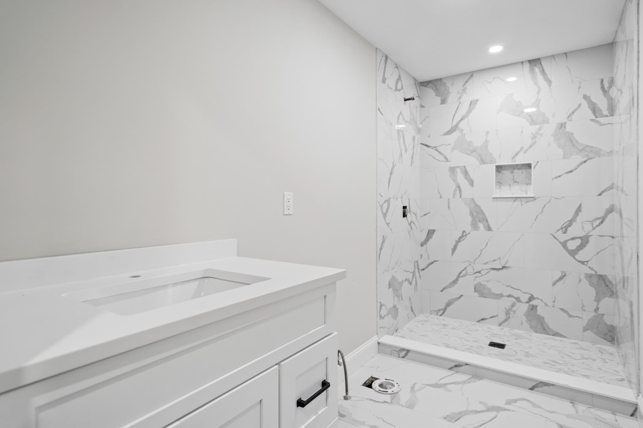 3 Family at 57 Notting Hill Road, Boston MA 02135, Boston, photo 15 of 21