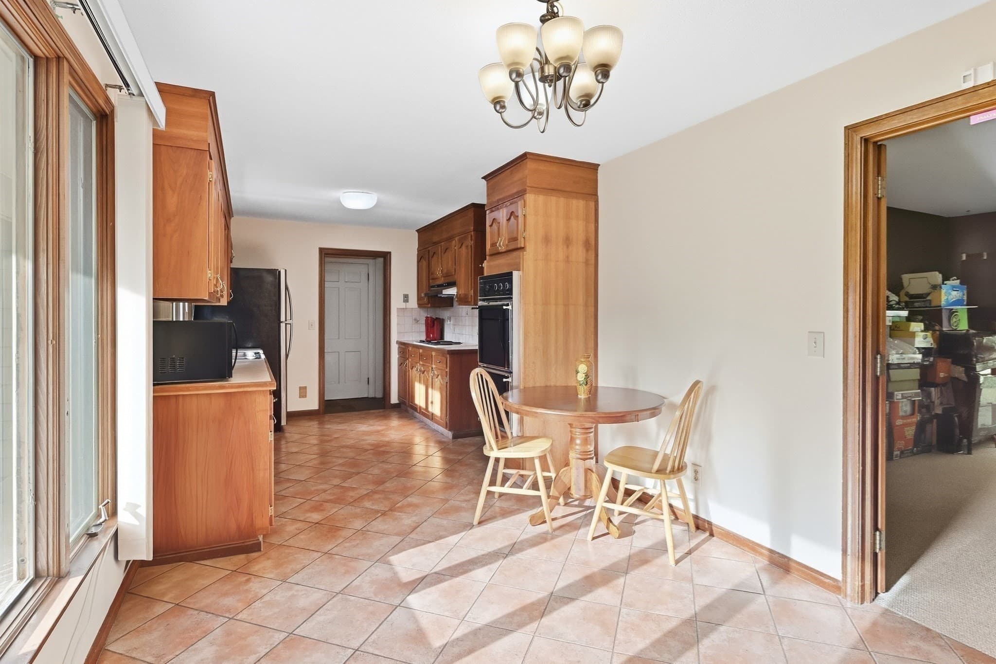 Single Family Residence at 185 Redfern Dr, Longmeadow MA 01106, Longmeadow, photo 12 of 35
