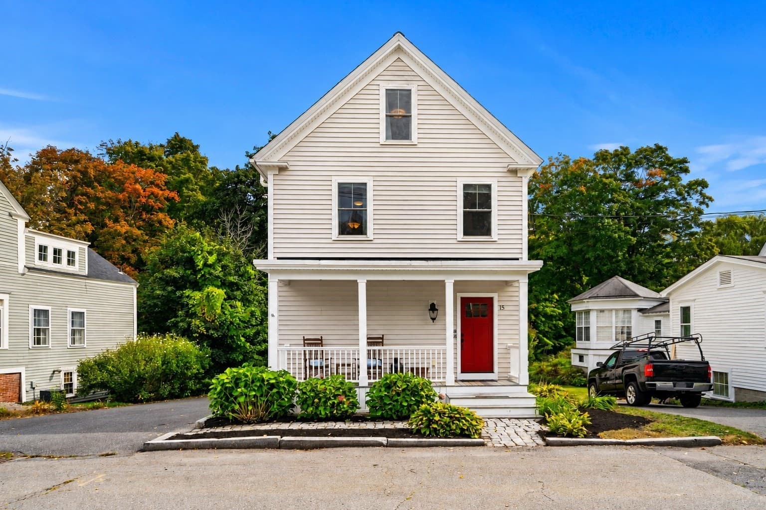 15 Court St # B, Groton MA 01450