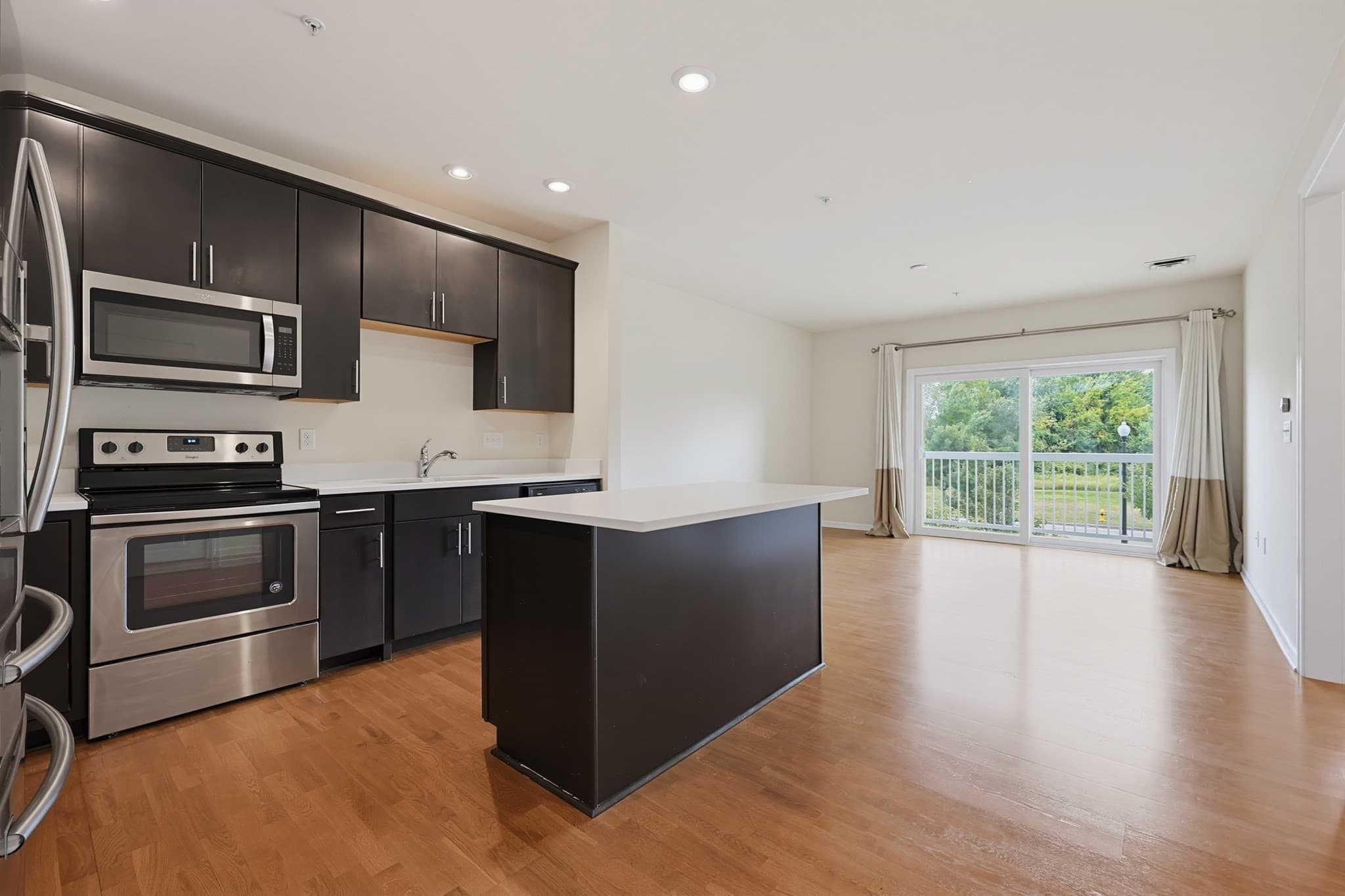 Condominium at 110 Trotter Rd # 2203, Weymouth MA 02190, Weymouth, photo 2 of 33