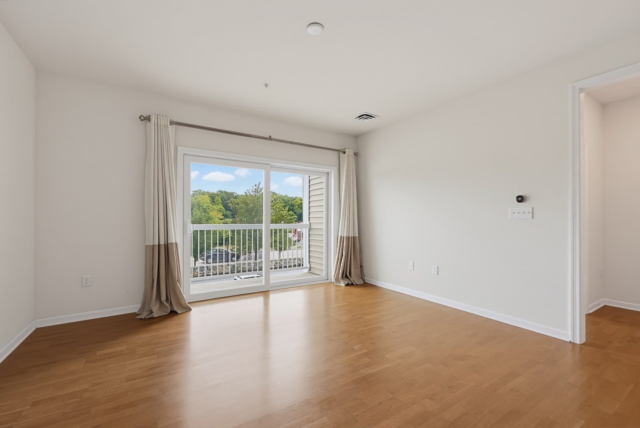Condominium at 110 Trotter Rd # 2203, Weymouth MA 02190, Weymouth, photo 12 of 33