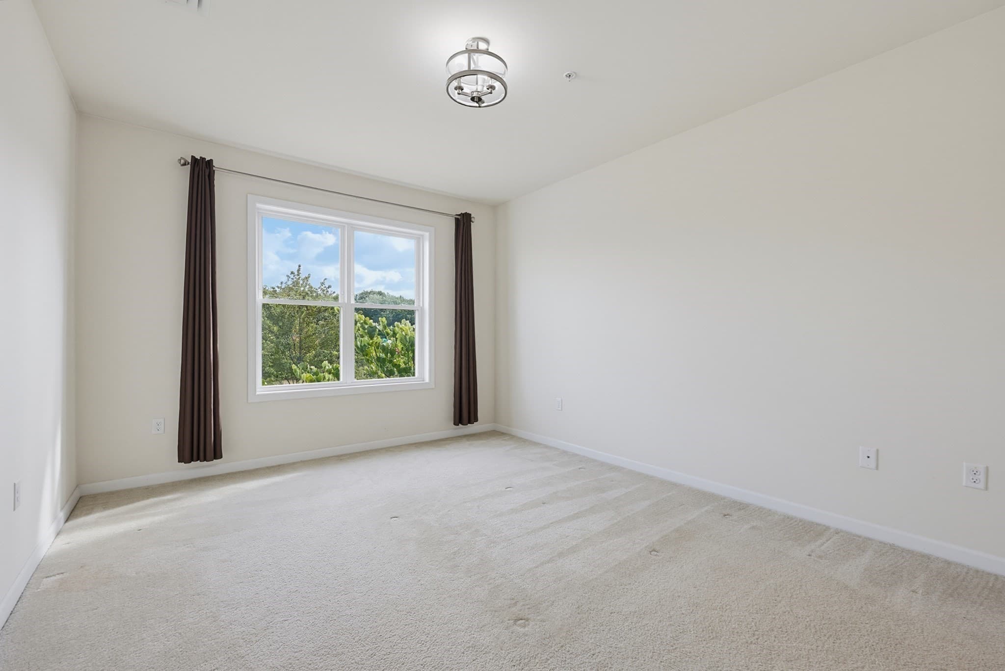 Condominium at 110 Trotter Rd # 2203, Weymouth MA 02190, Weymouth, photo 18 of 33