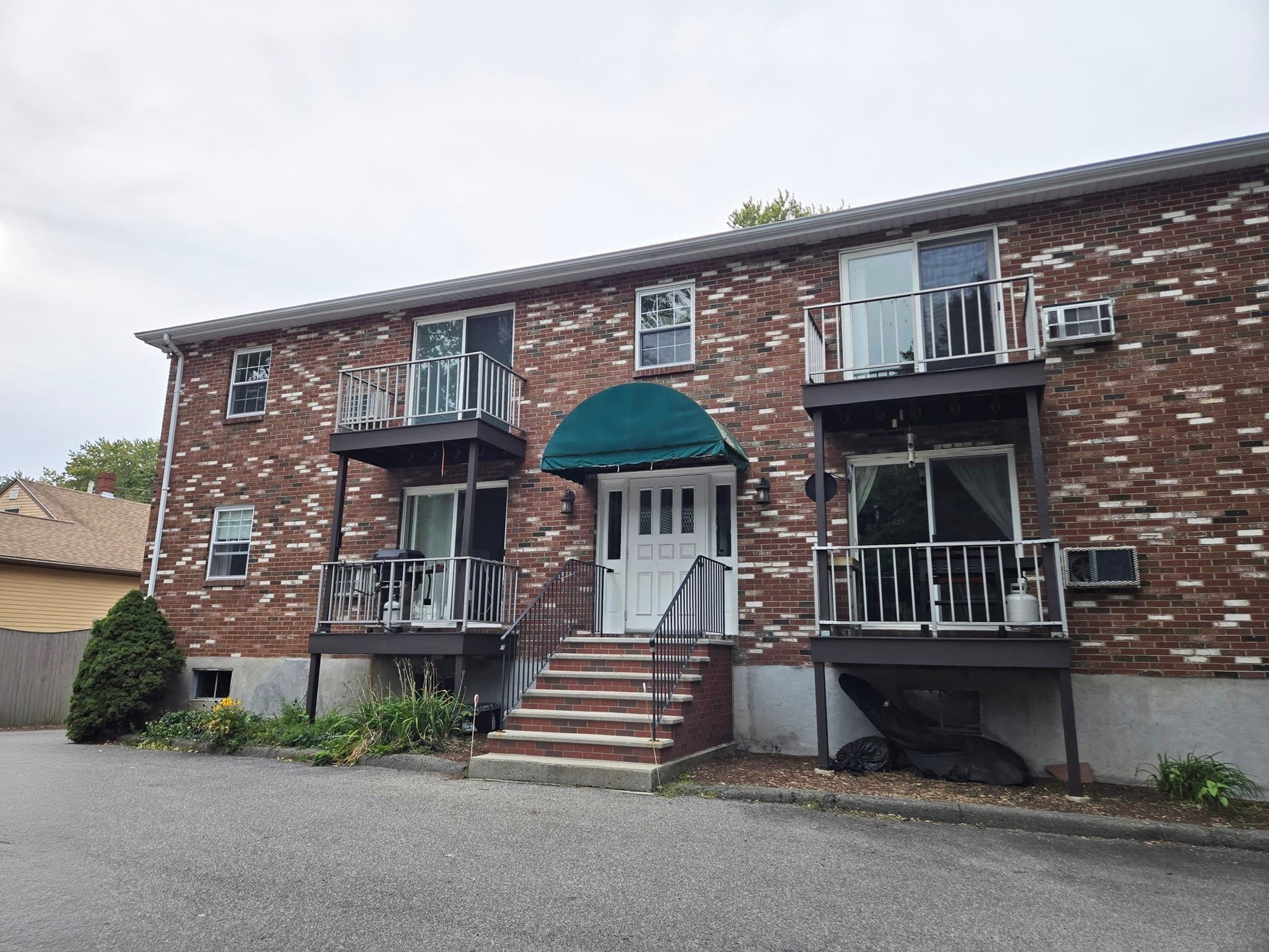 Condominium at 6-8 Broadway Ave # 8, Ipswich MA 01938, Ipswich, photo 7 of 7