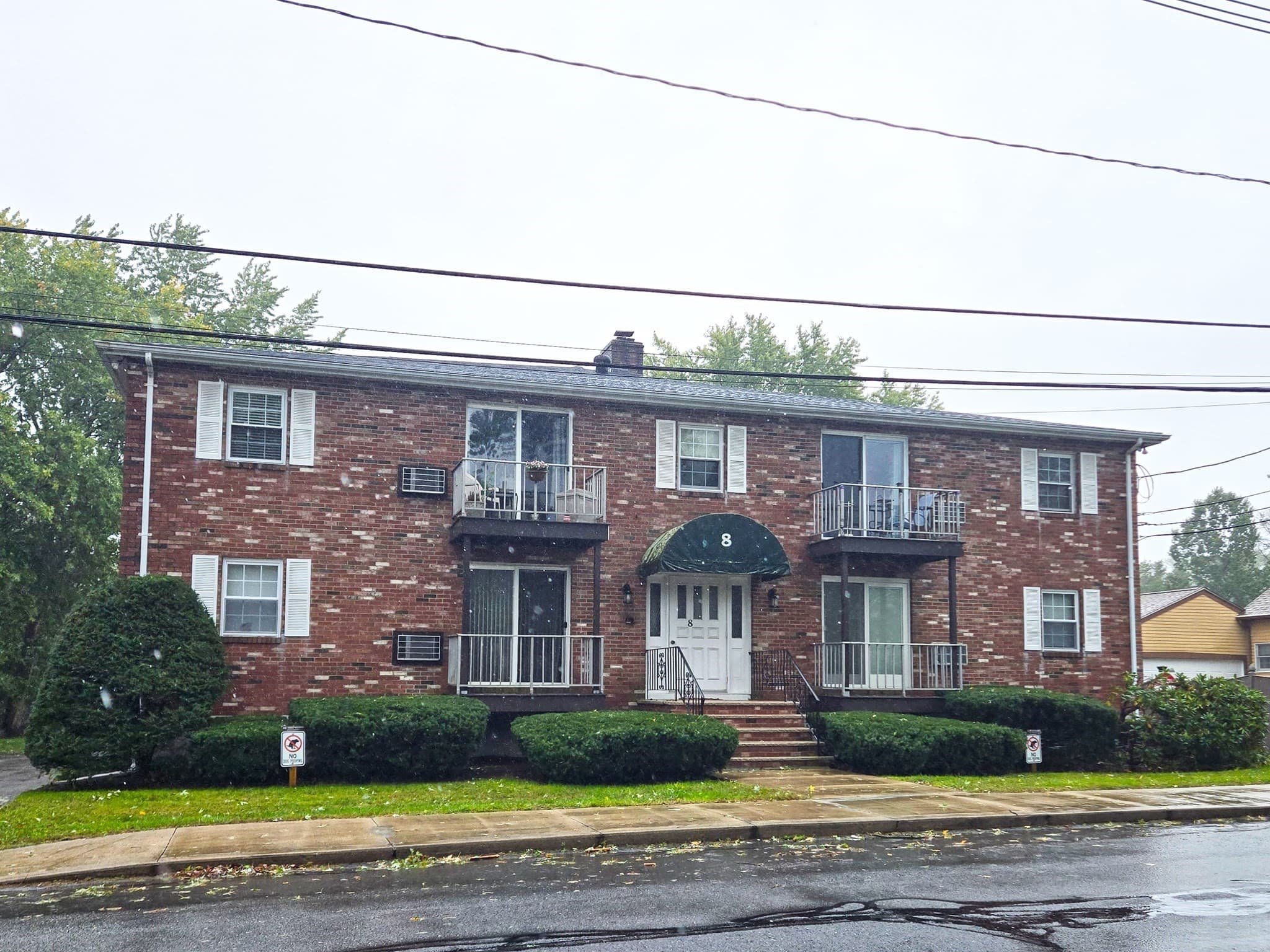 6-8 Broadway Ave # 8, Ipswich MA 01938