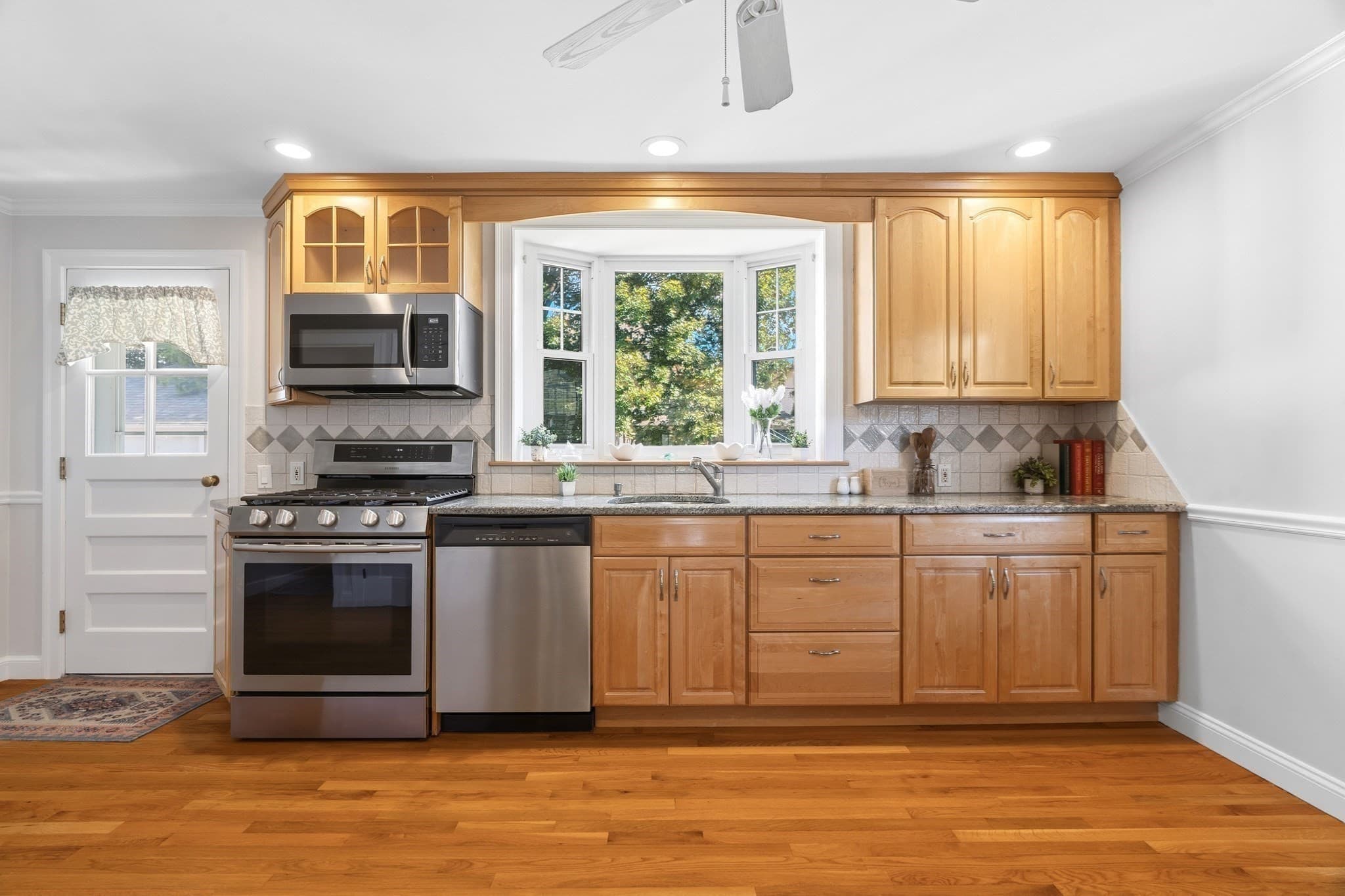 Single Family Residence at 31 Zeller St, Boston MA 02131, Boston, photo 15 of 42