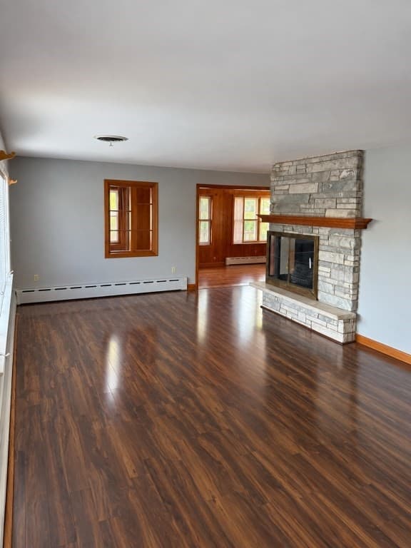 Single Family Residence at 156 Eastview Ave, Somerset MA 02726, Somerset, photo 6 of 42