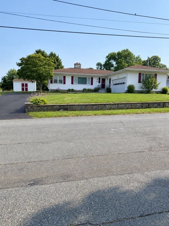 156 Eastview Ave, Somerset MA 02726