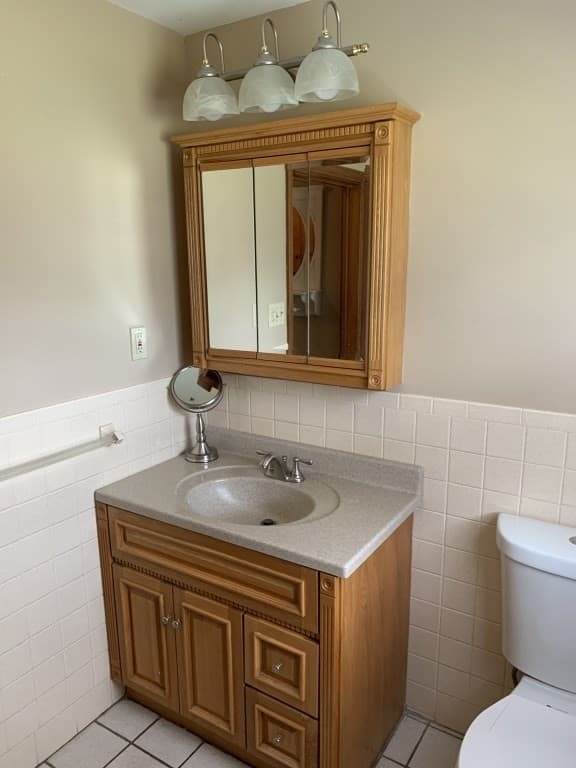 Single Family Residence at 156 Eastview Ave, Somerset MA 02726, Somerset, photo 24 of 42
