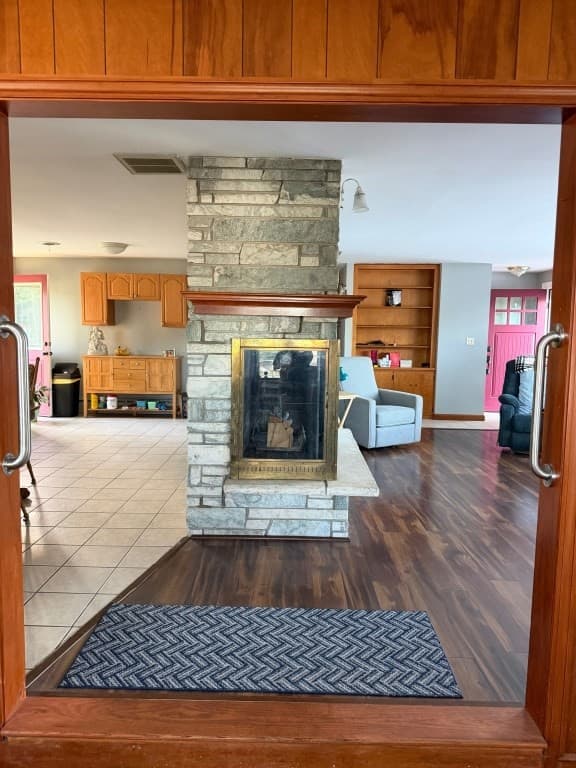 Single Family Residence at 156 Eastview Ave, Somerset MA 02726, Somerset, photo 11 of 42