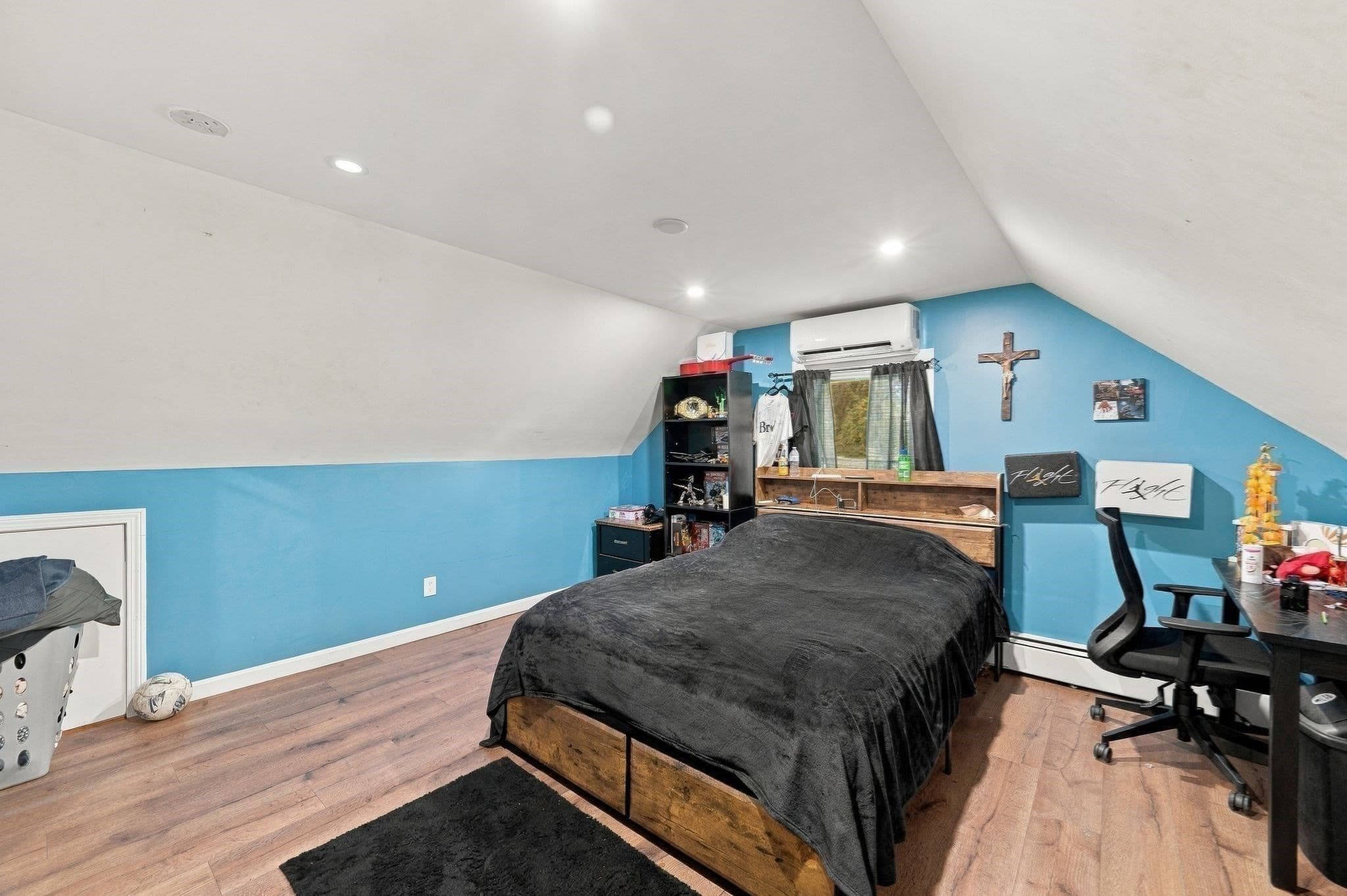 Multi Family at 104 Waterhill St, Lynn MA 01905, Lynn, photo 9 of 35