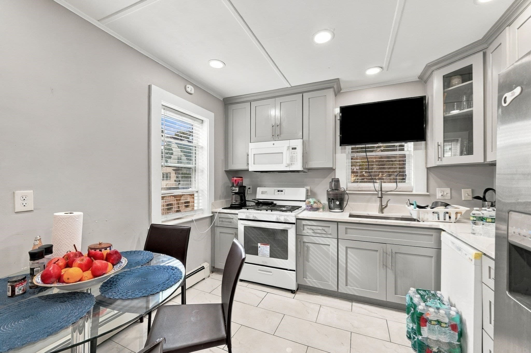 Multi Family at 104 Waterhill St, Lynn MA 01905, Lynn, photo 14 of 35