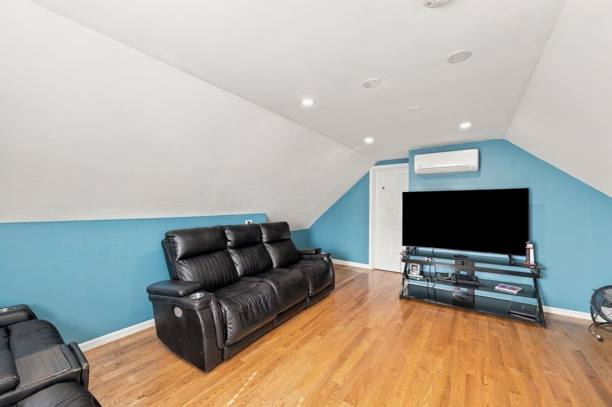 Multi Family at 104 Waterhill St, Lynn MA 01905, Lynn, photo 11 of 35
