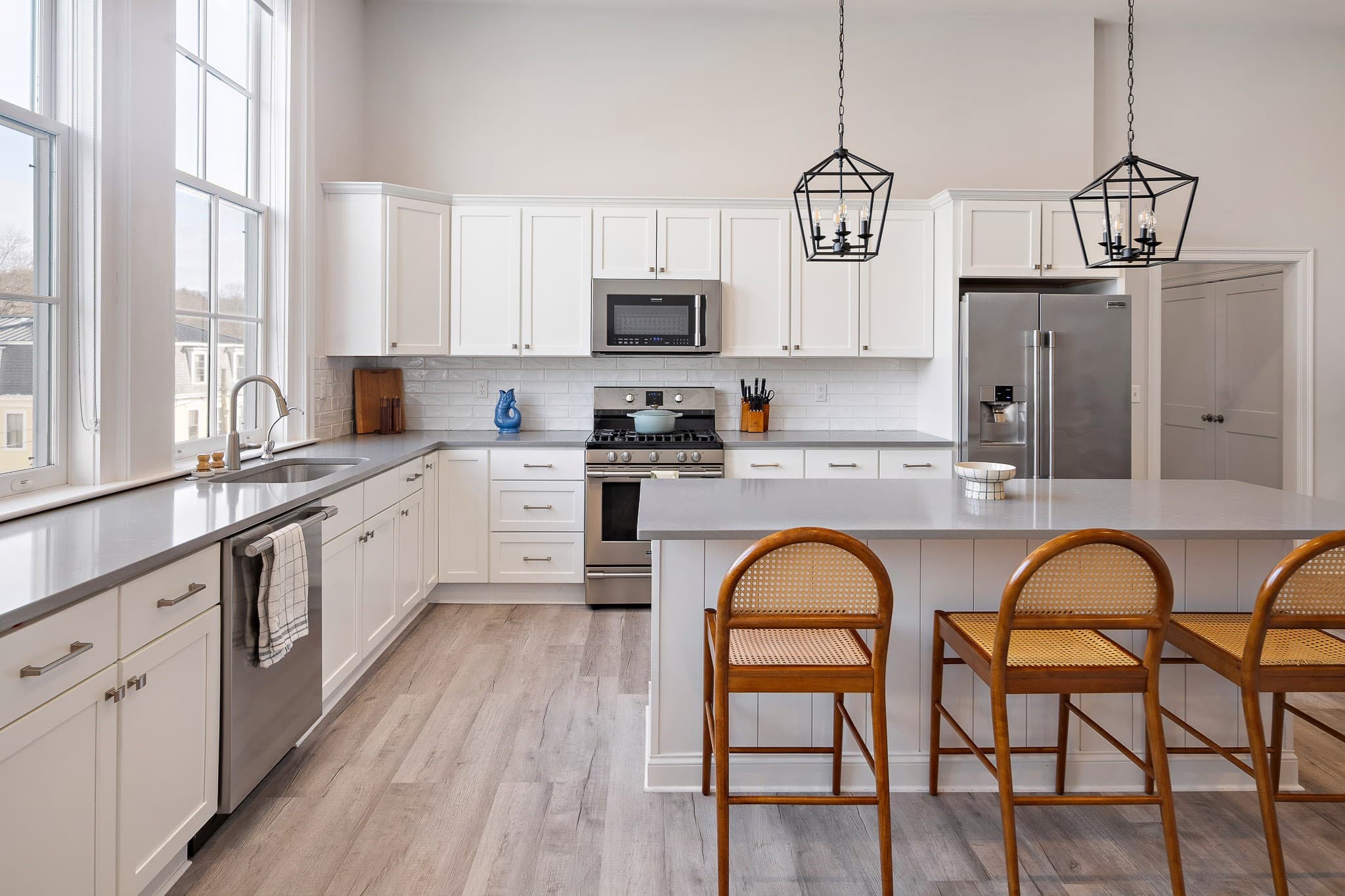 Condominium at 10 Congress St # 301, Amesbury MA 01913, Amesbury, photo 2 of 19