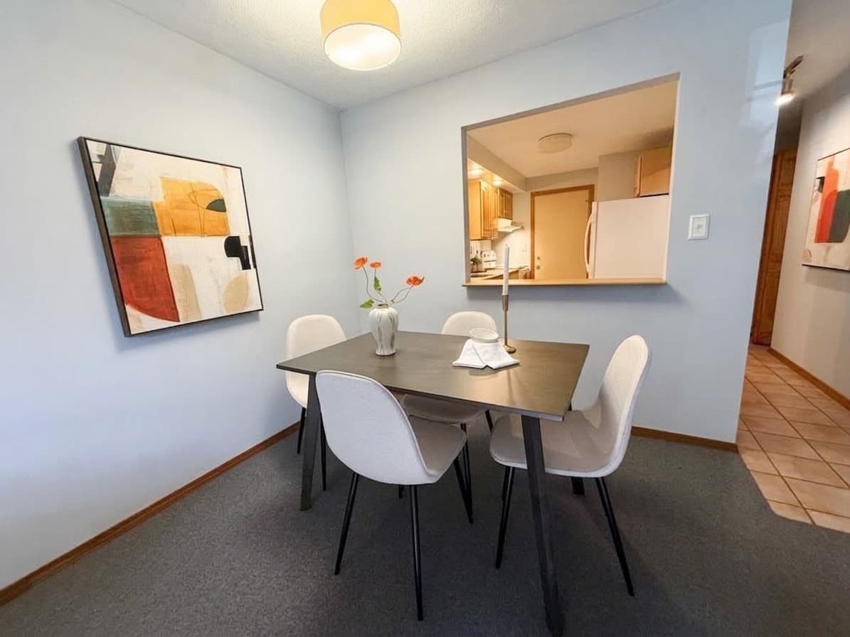 Condominium at 276 Albion # 5, Wakefield MA 01880, Wakefield, photo 2 of 9